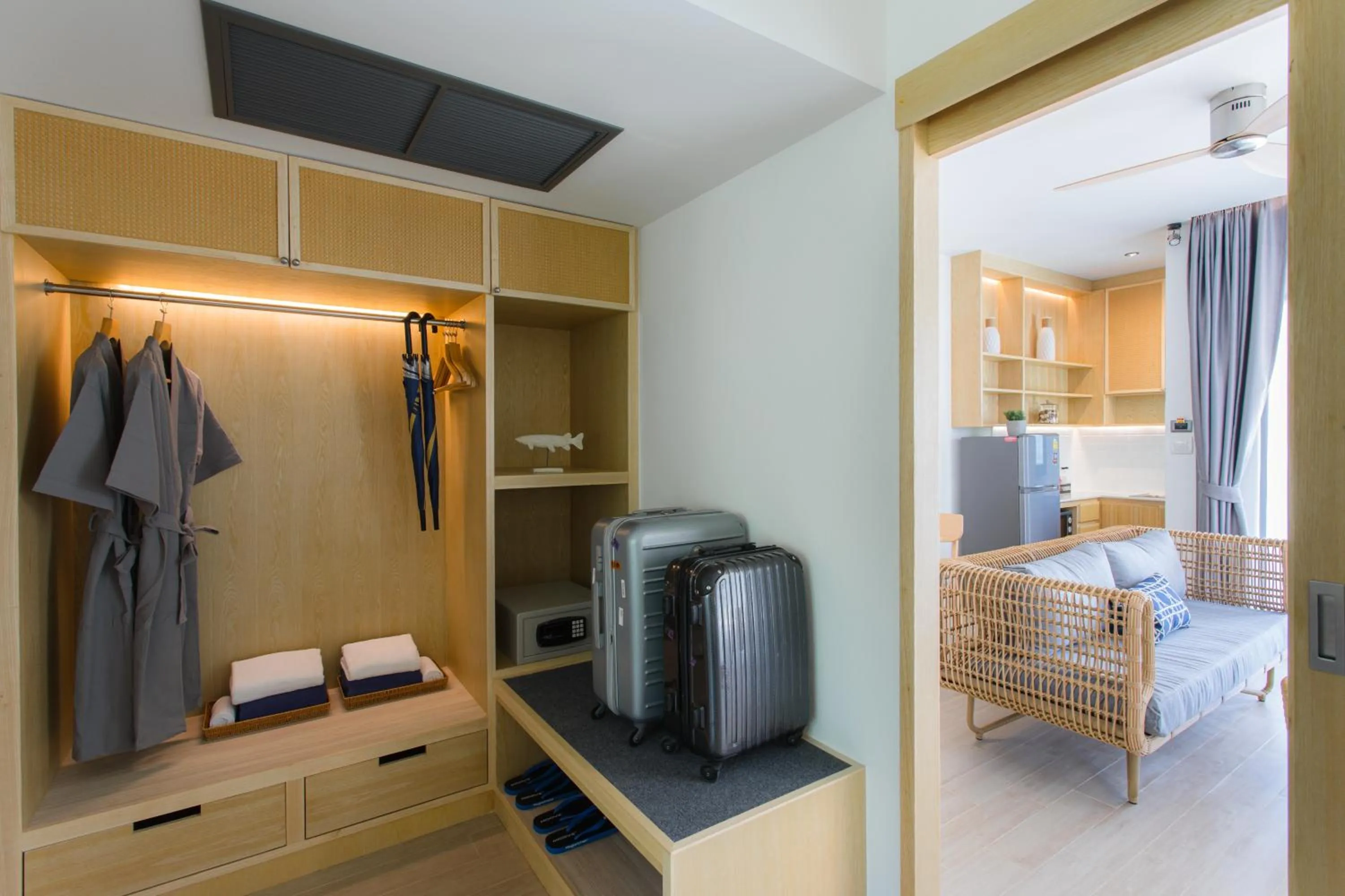 BLU PINE Villa & Pool Access - SHA Plus