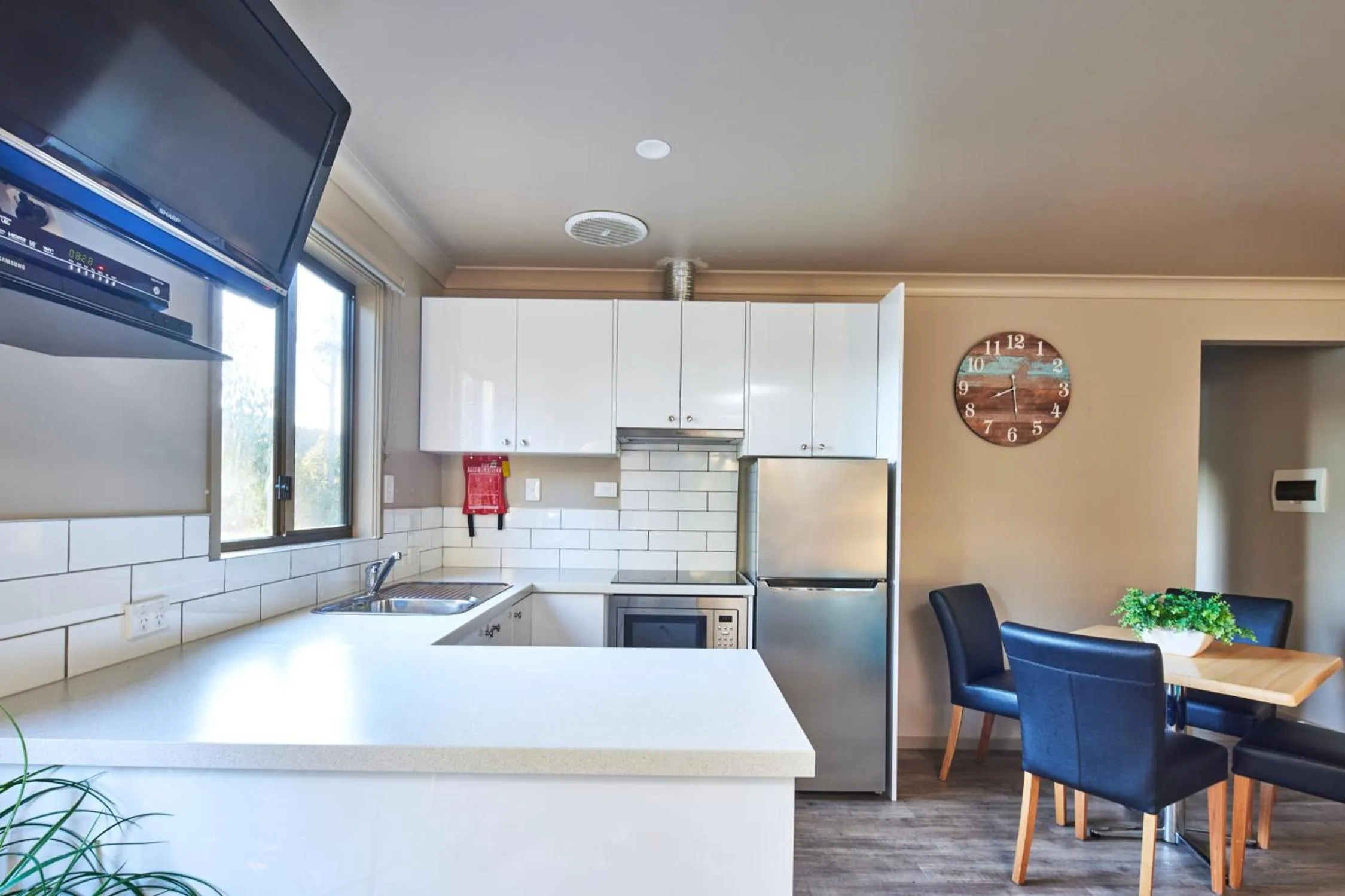 Kitchen or kitchenette in NRMA Port Arthur Holiday Park