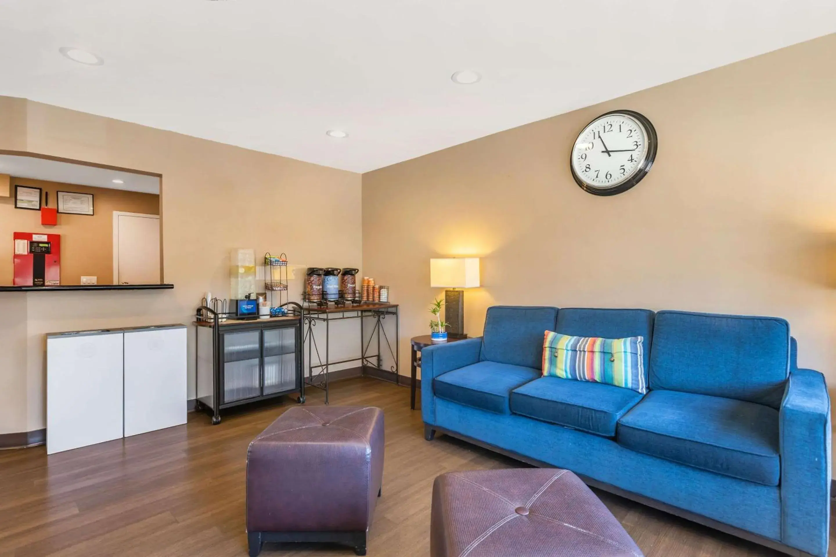 Lobby or reception in Comfort Inn Monterey Park - Los Angeles Lobby or reception in Comfort Inn Monterey Park - Los Angeles