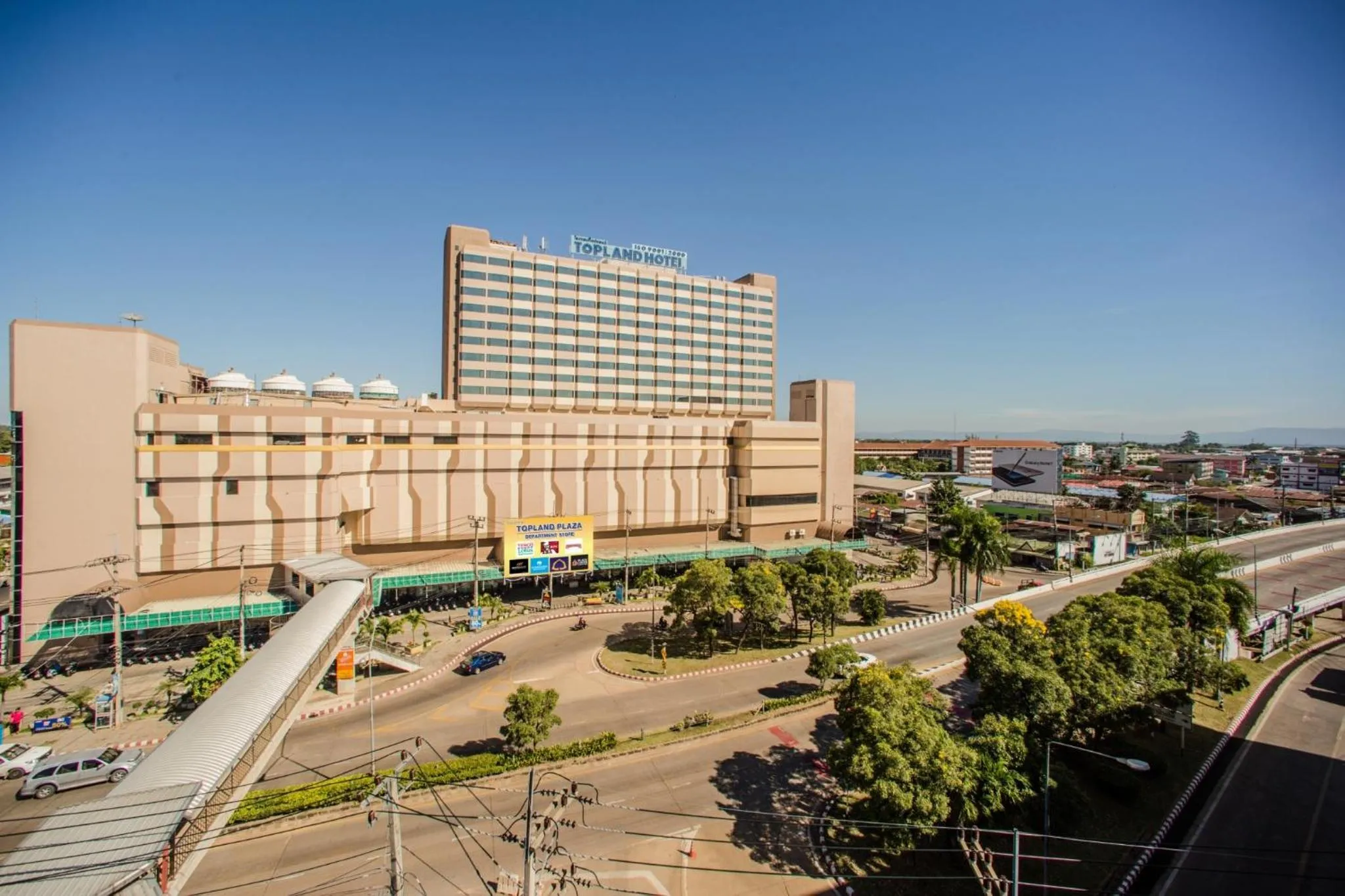 Topland Hotel & Convention Centre
