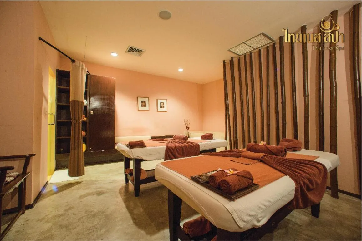 Bed in Topland Hotel & Convention Centre