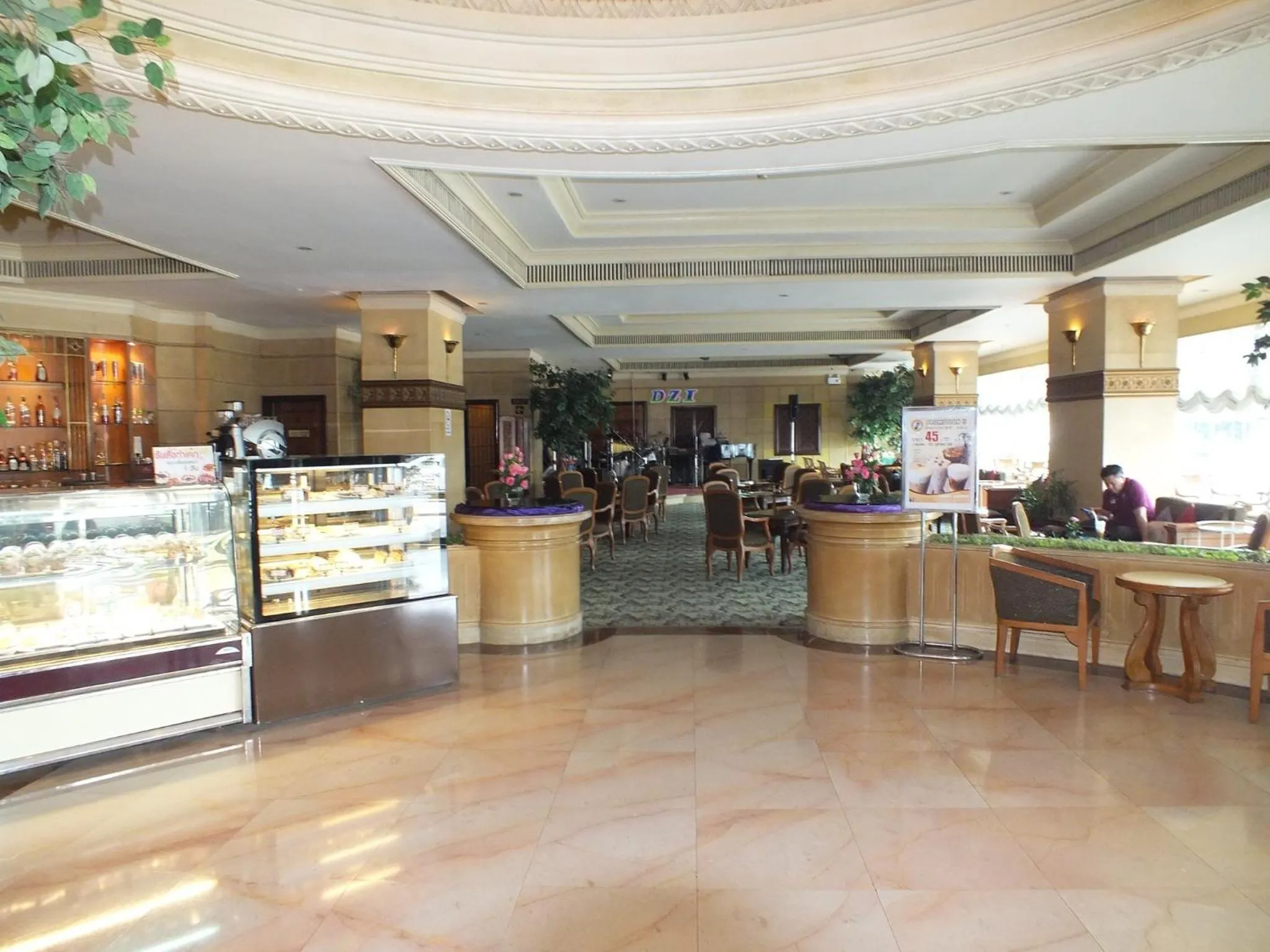 Topland Hotel & Convention Centre