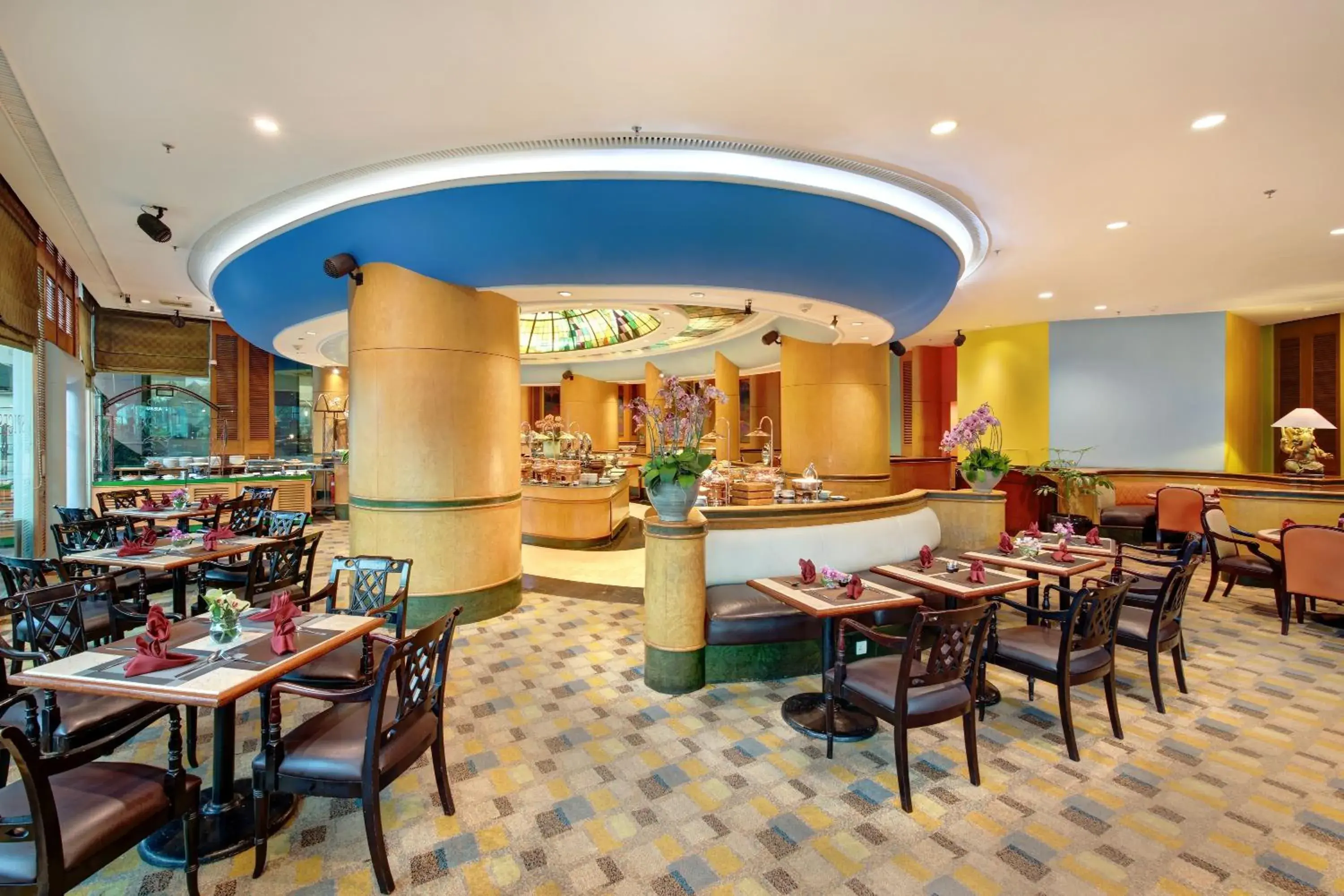 Restaurant/places to eat in Lumire Hotel & Convention Centre Restaurant/places to eat in Lumire Hotel & Convention Centre