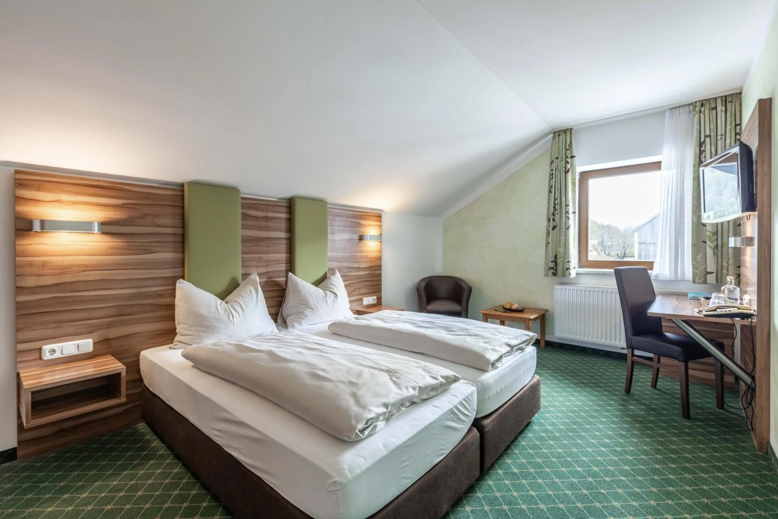 Bed in Hotel Post by keyone