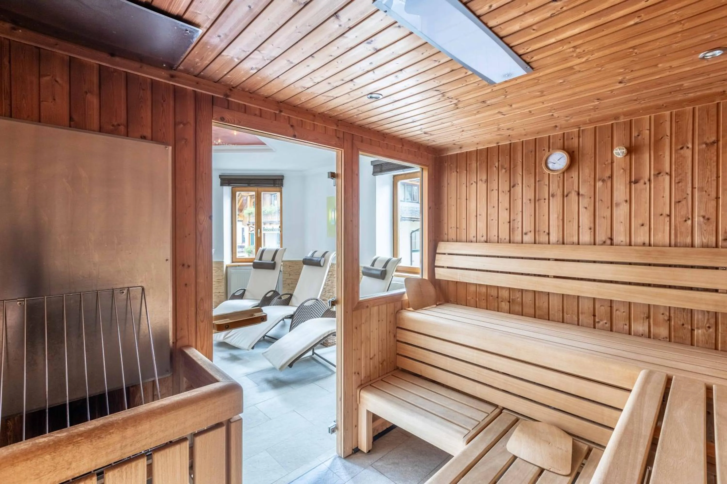 Hotel Post by keyone