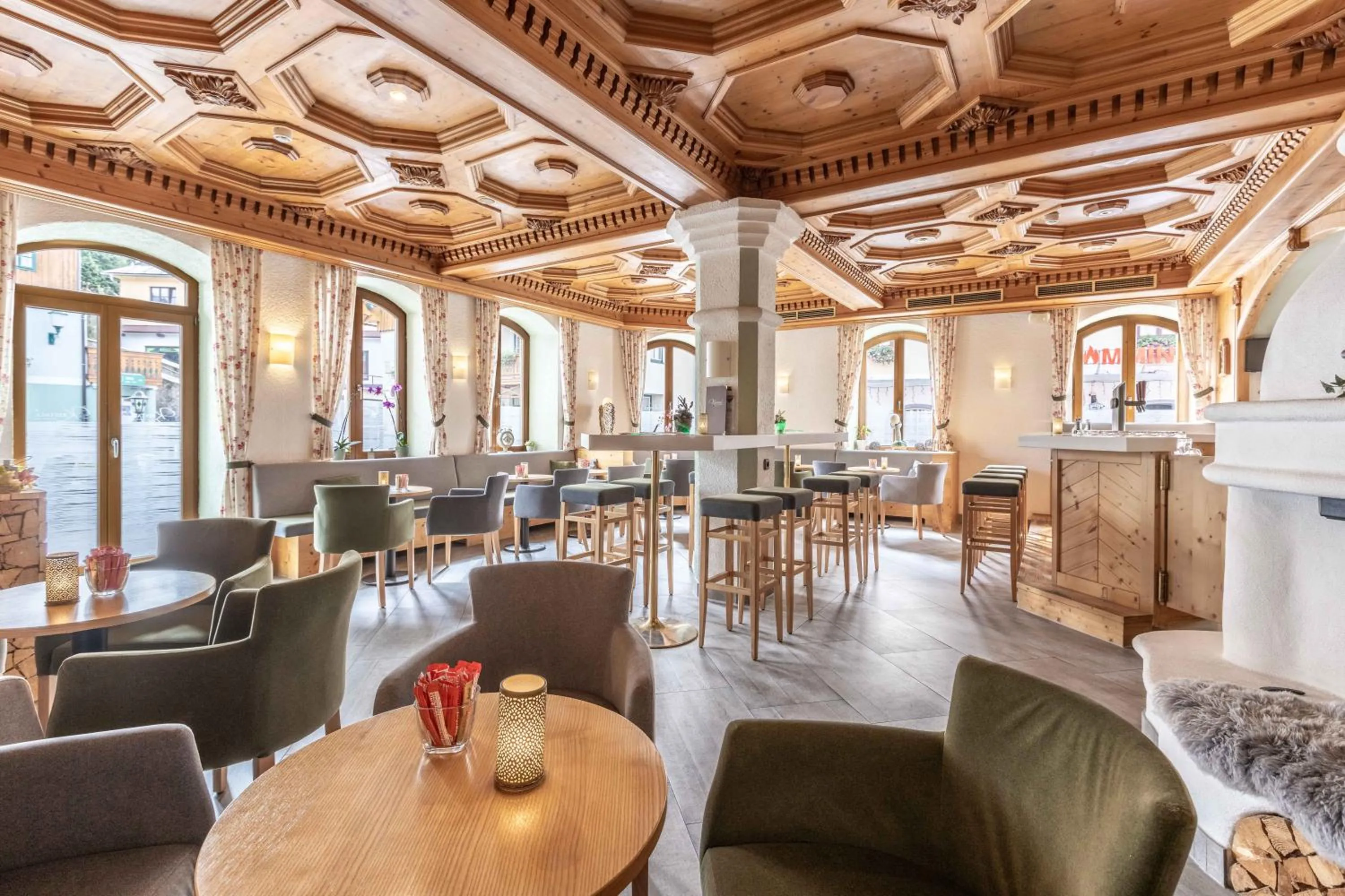 Hotel Post by keyone