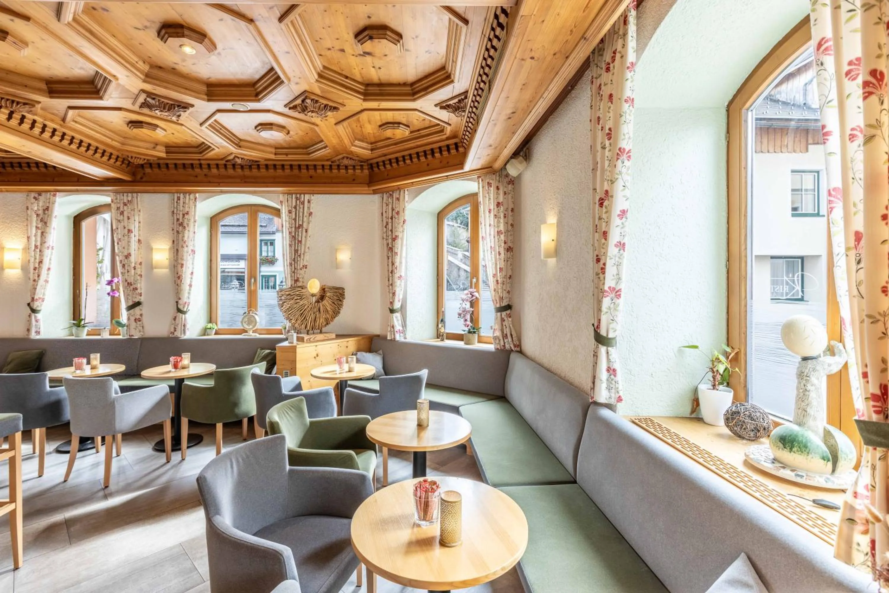 Hotel Post by keyone