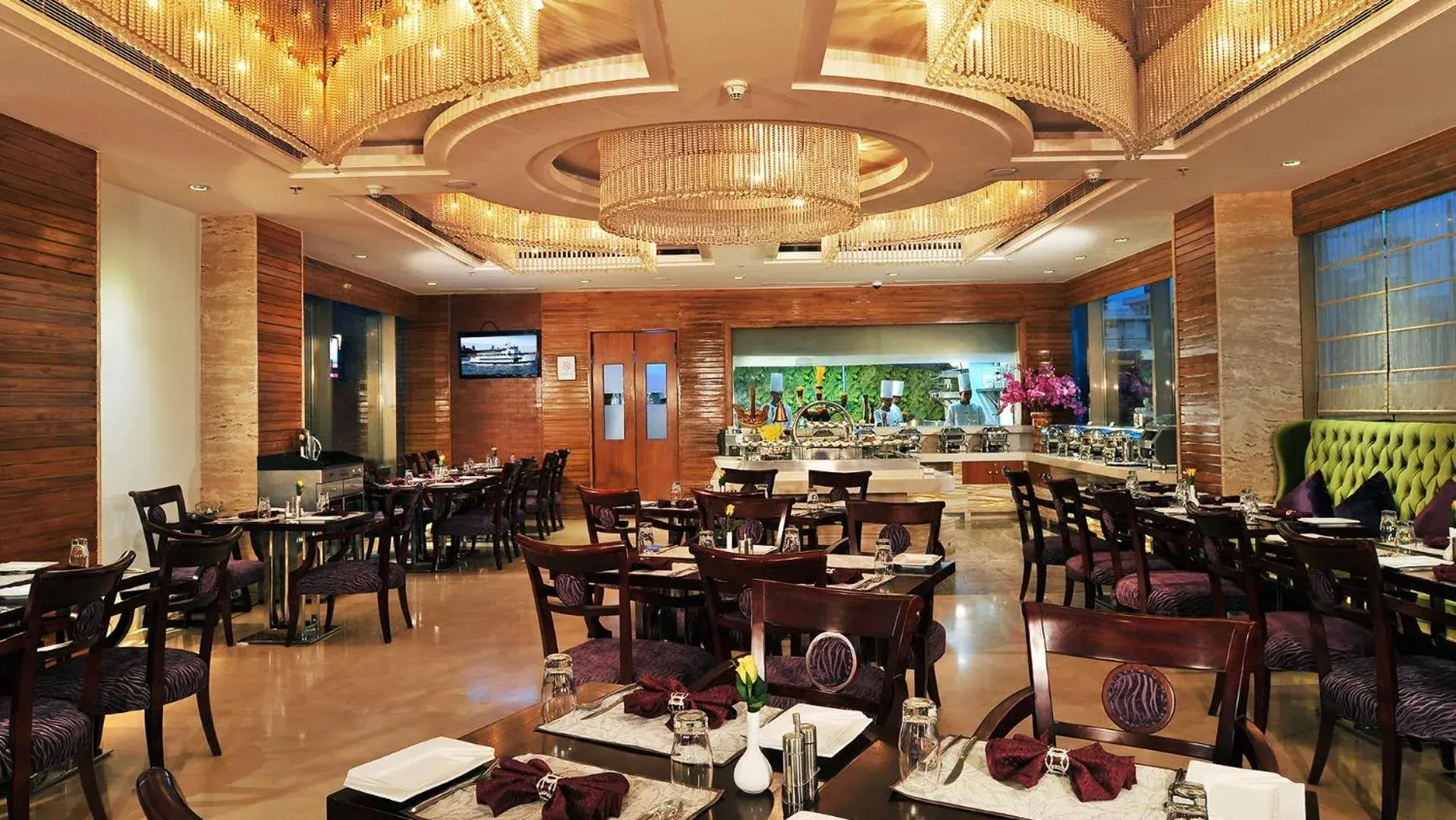 Restaurant/places to eat in SkyCity Hotel Gurgaon Restaurant/places to eat in SkyCity Hotel Gurgaon