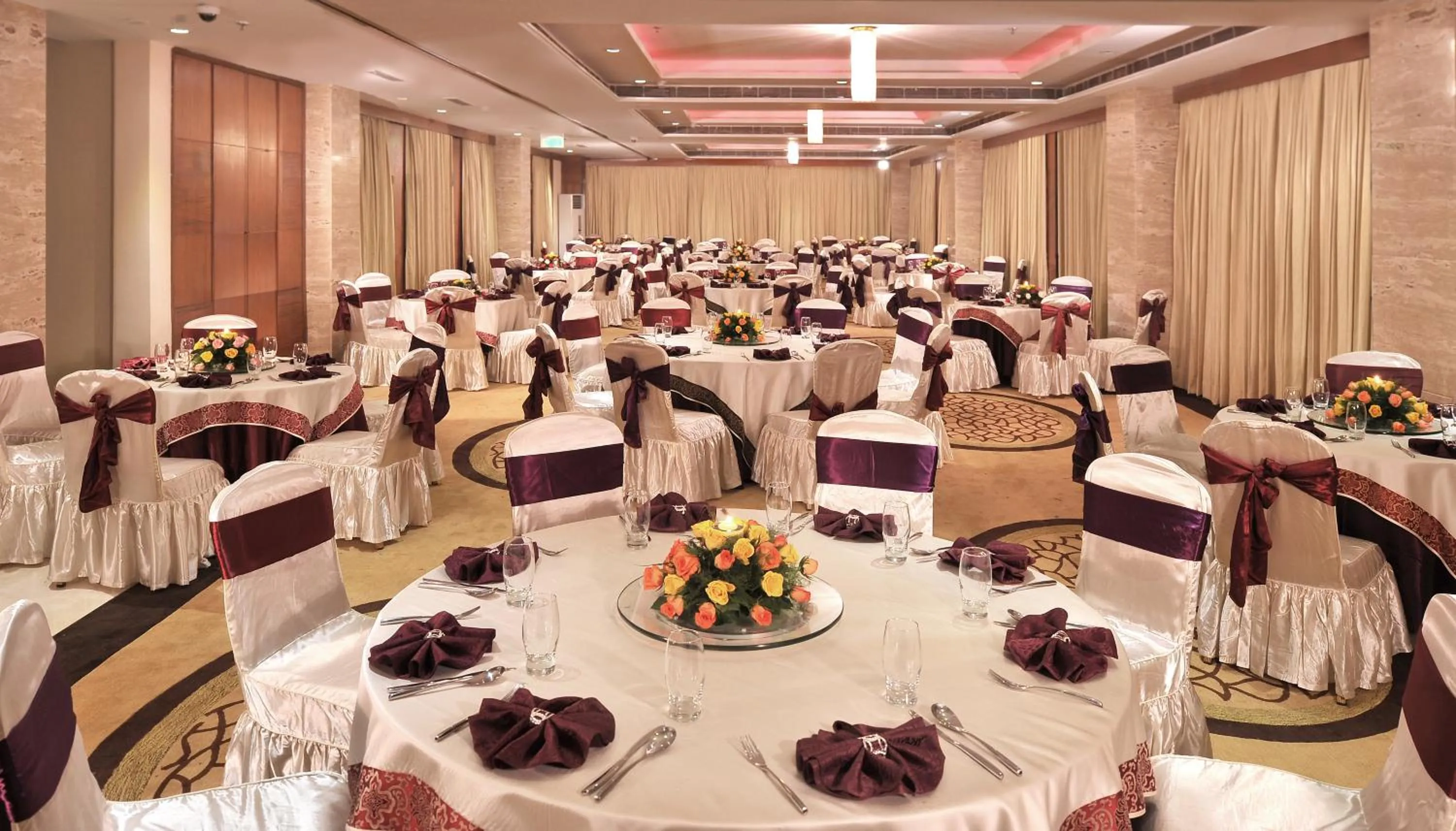 Banquet/Function facilities in SkyCity Hotel Gurgaon