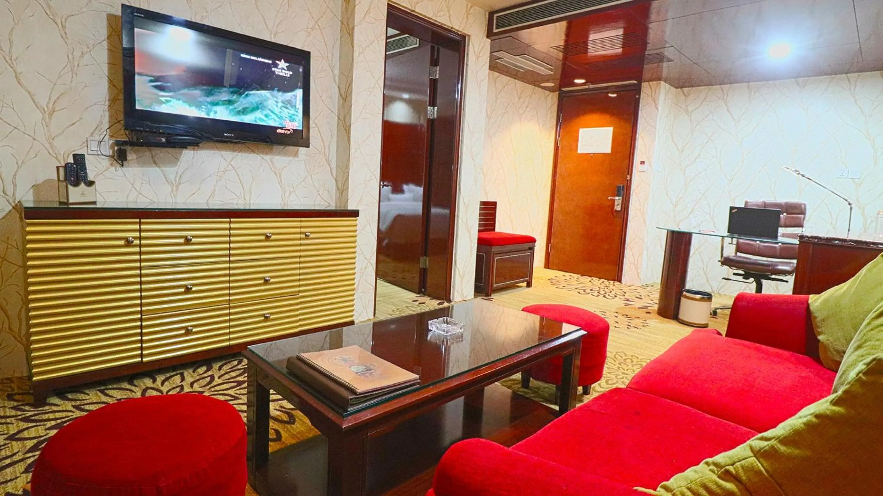 Living room in SkyCity Hotel Gurgaon