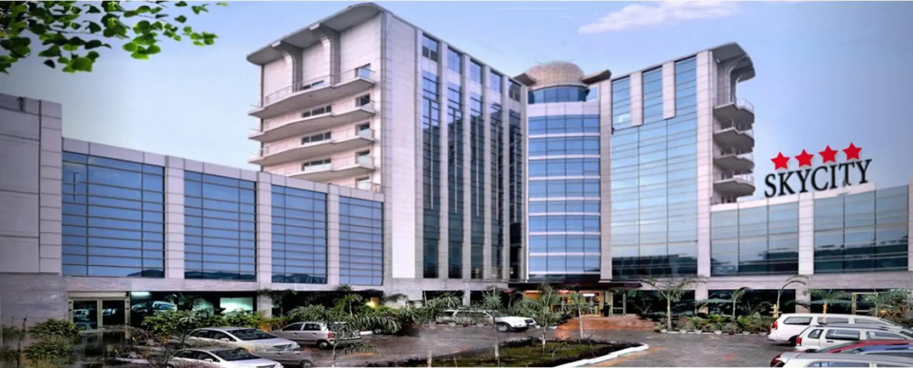 Facade/entrance in SkyCity Hotel Gurgaon Facade/entrance in SkyCity Hotel Gurgaon