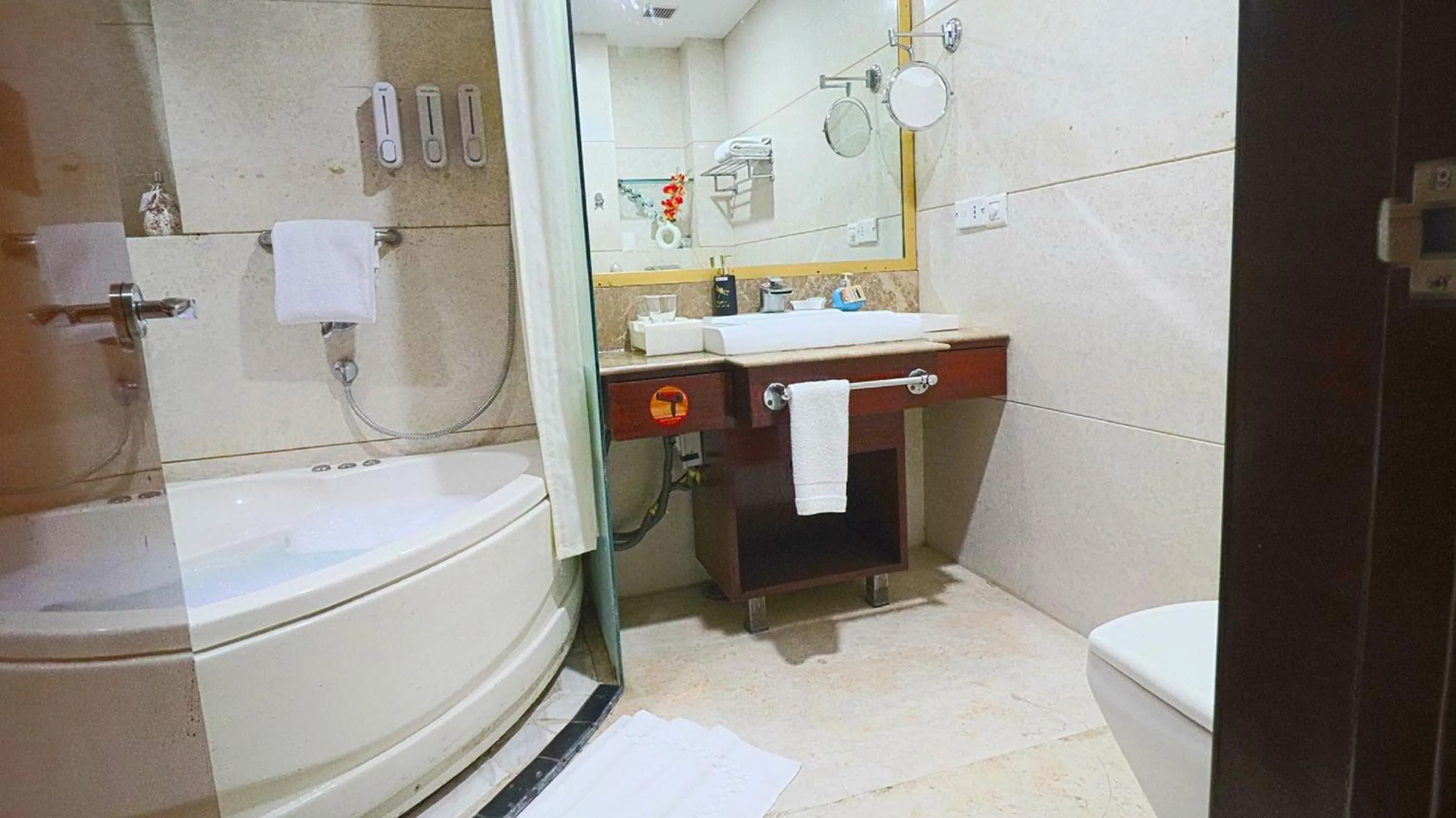 Bathroom in SkyCity Hotel Gurgaon