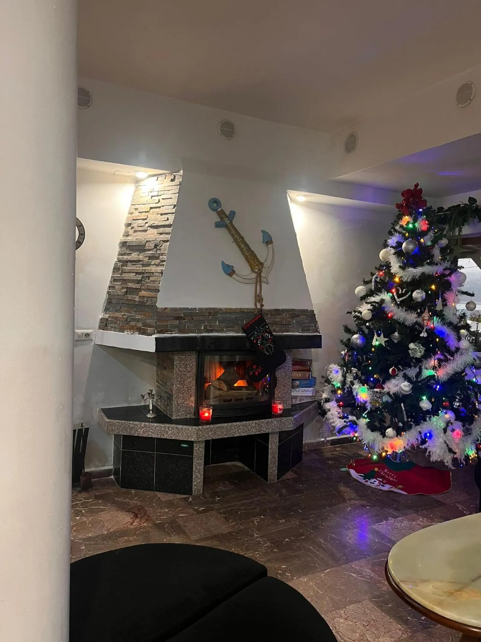 Restaurant/places to eat in Complex Ancora