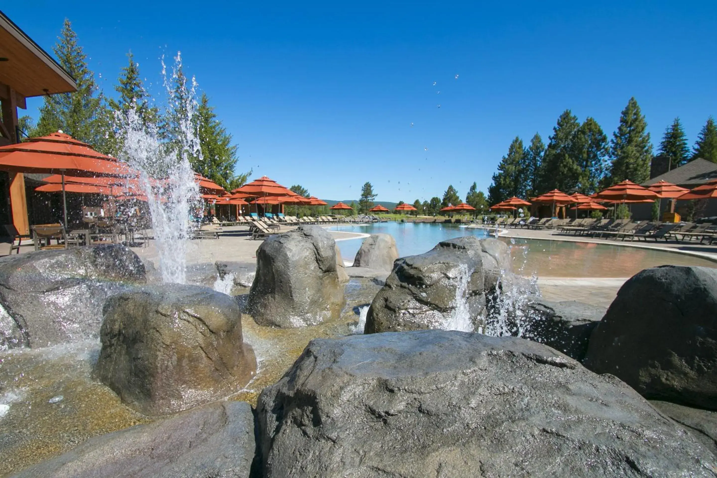 Swimming pool in Sunriver Resort Swimming pool in Sunriver Resort
