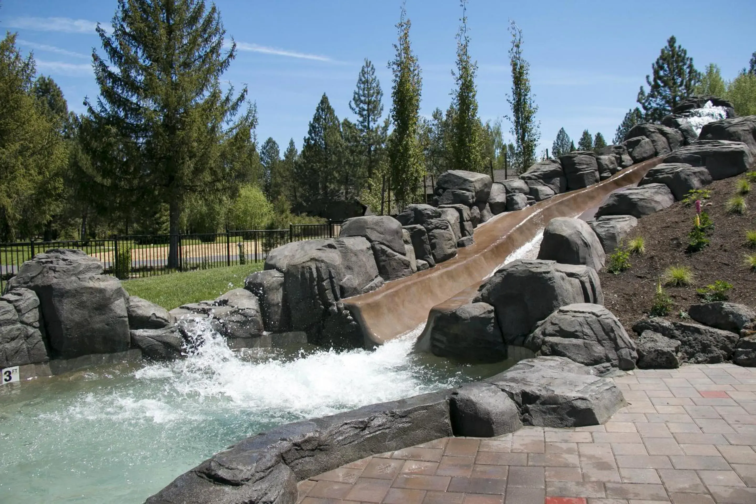 Swimming pool in Sunriver Resort Swimming pool in Sunriver Resort