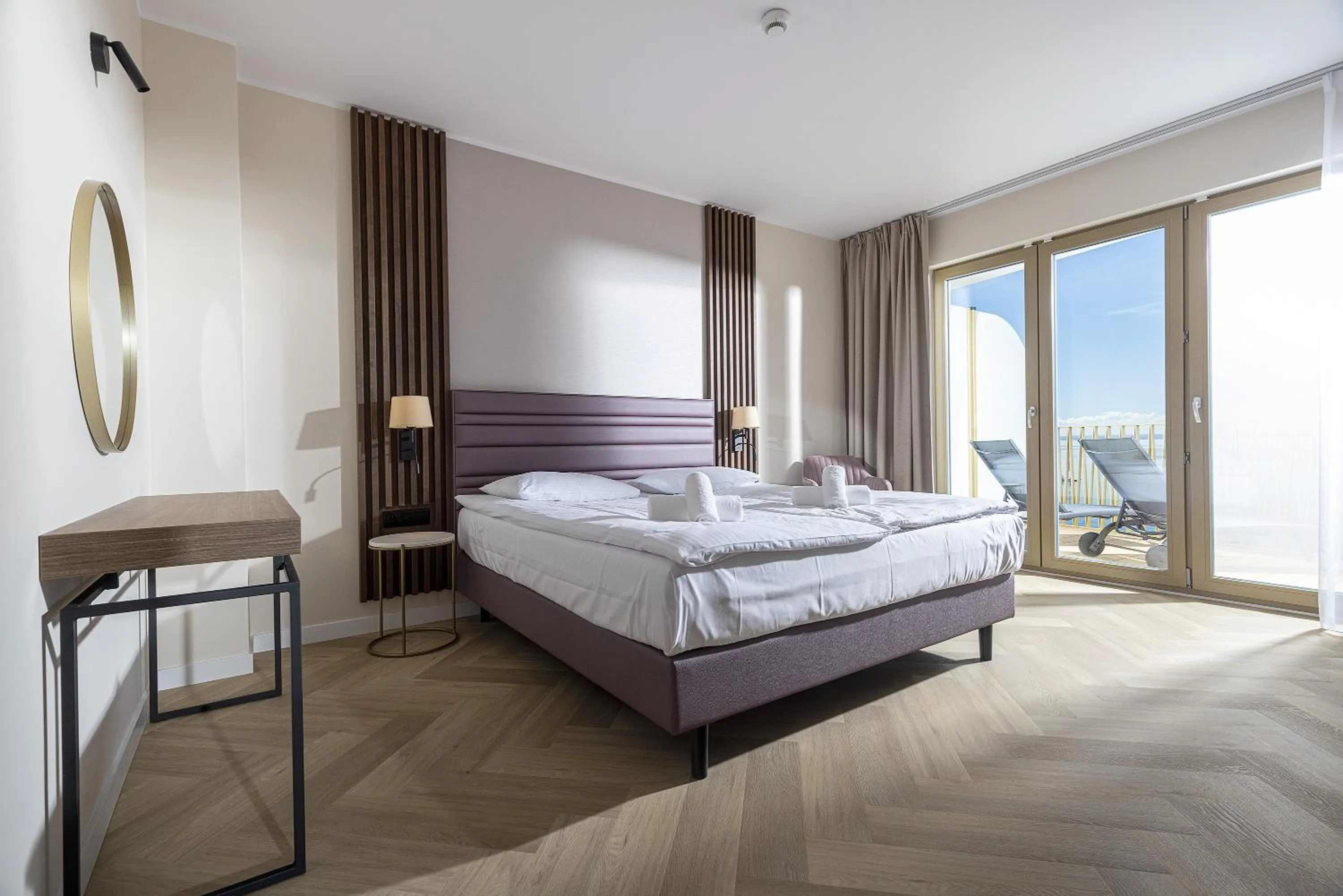 Photo of the whole room, Bed in Hotel Meridian