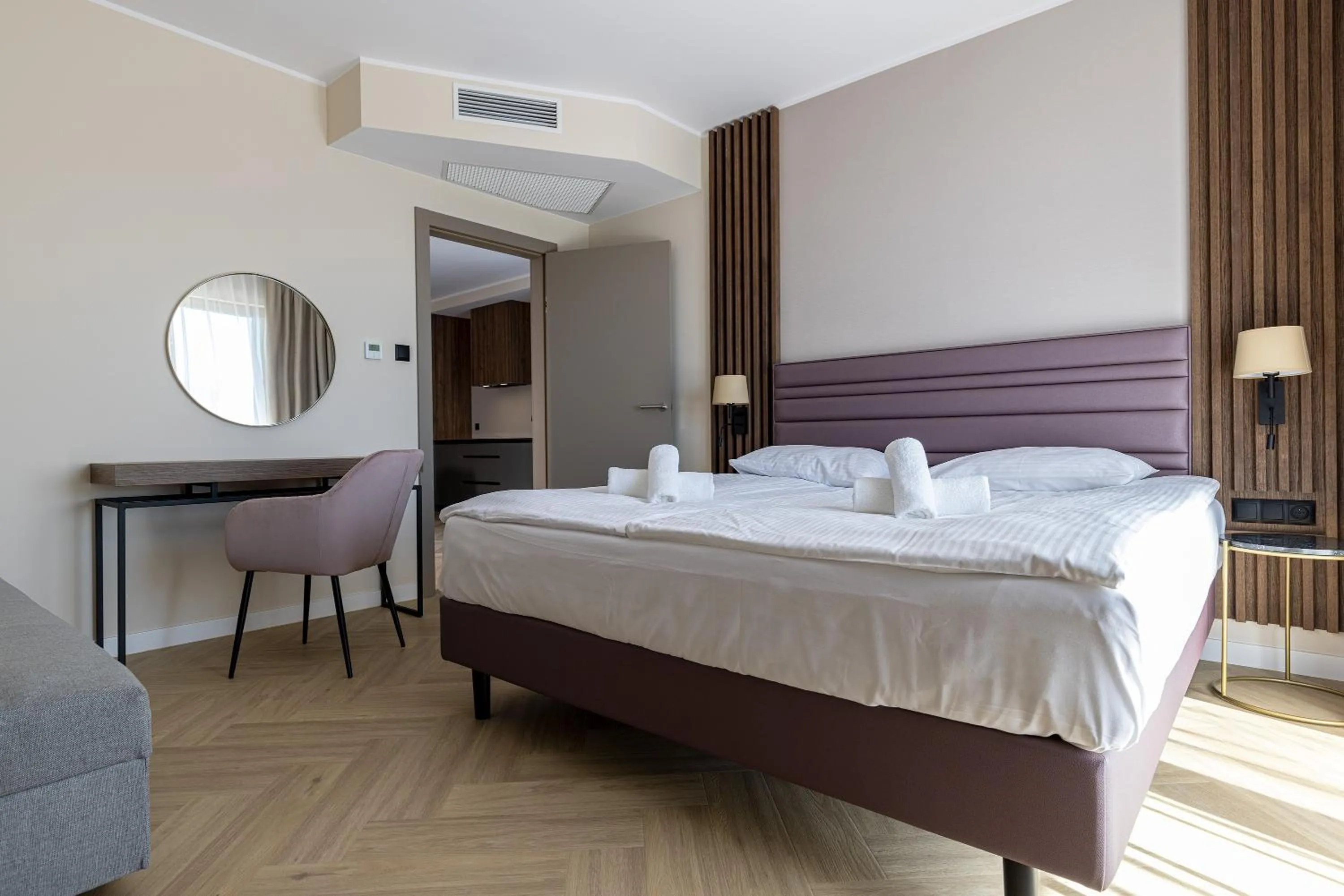 Bedroom, Bed in Hotel Meridian