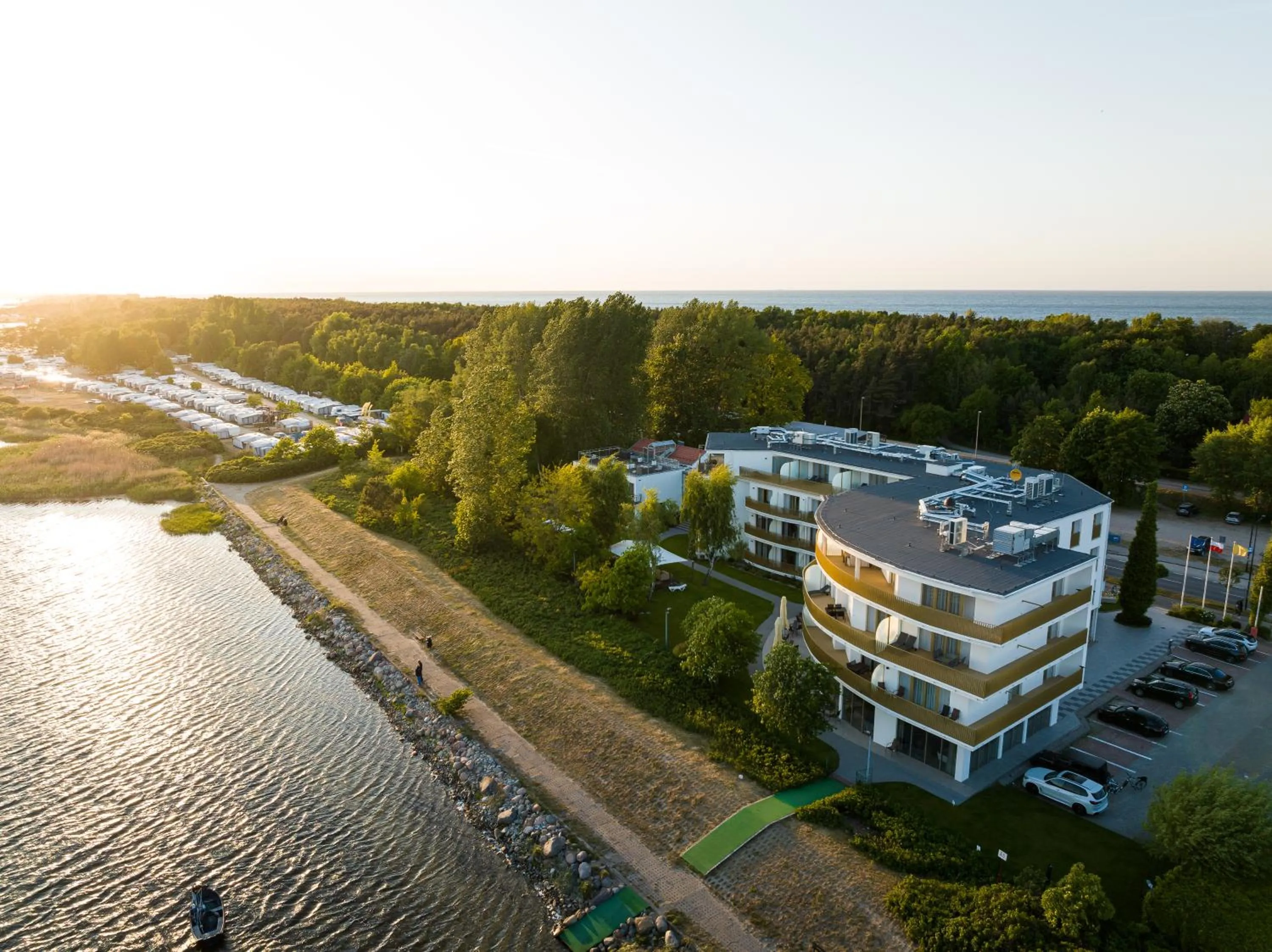 Property building in Hotel Meridian