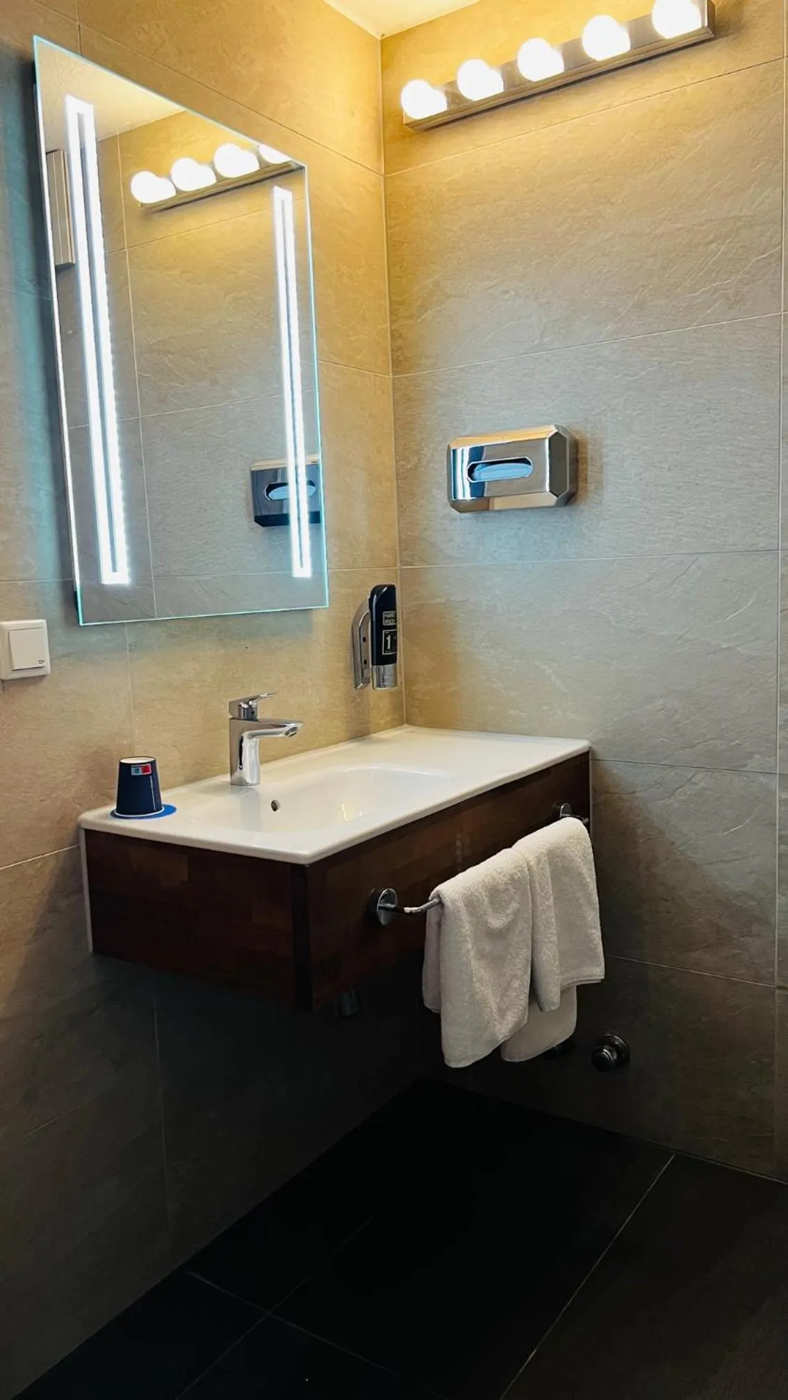 Bathroom in Konferenzhotel Ysenburger Hof