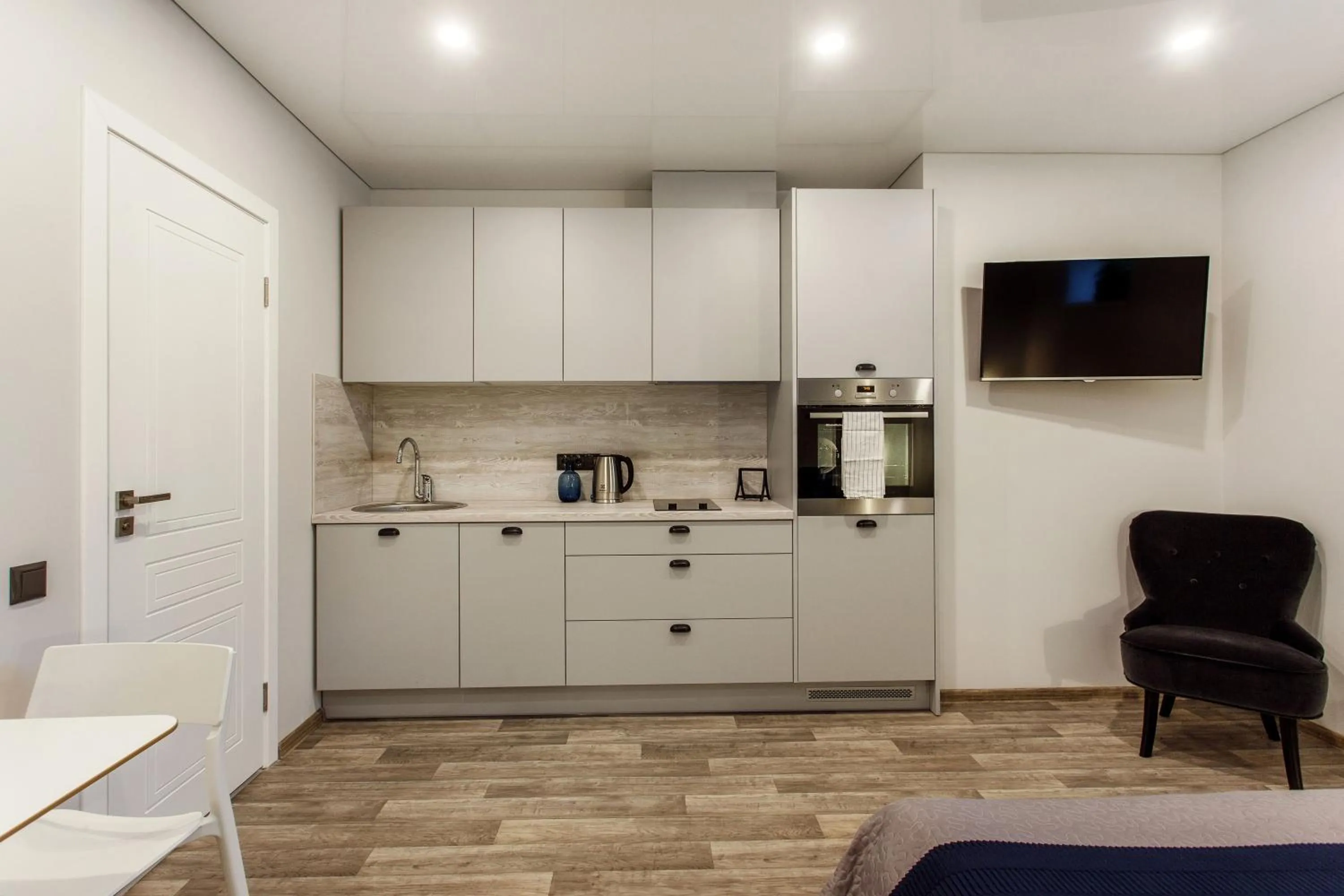 Photo of the whole room in Old Town Trio Apartments