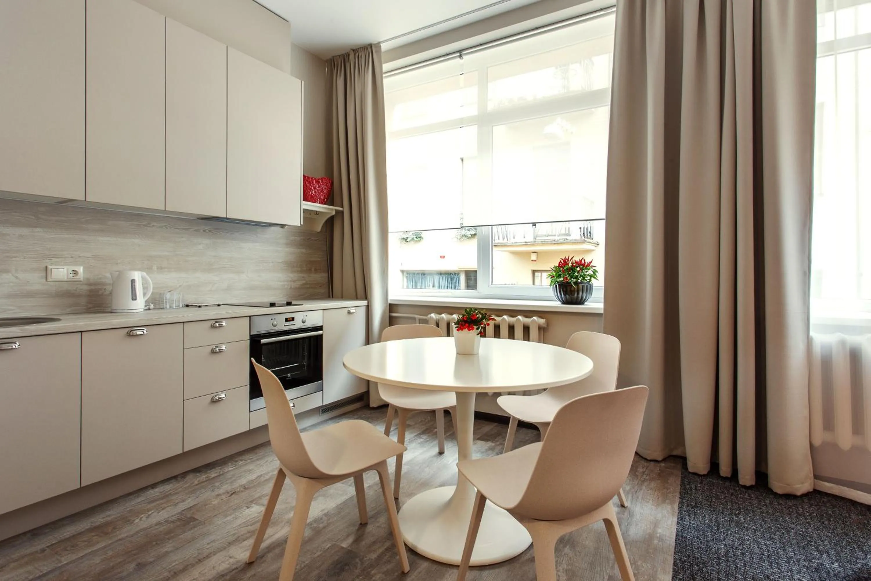 Kitchen or kitchenette in Old Town Trio Apartments