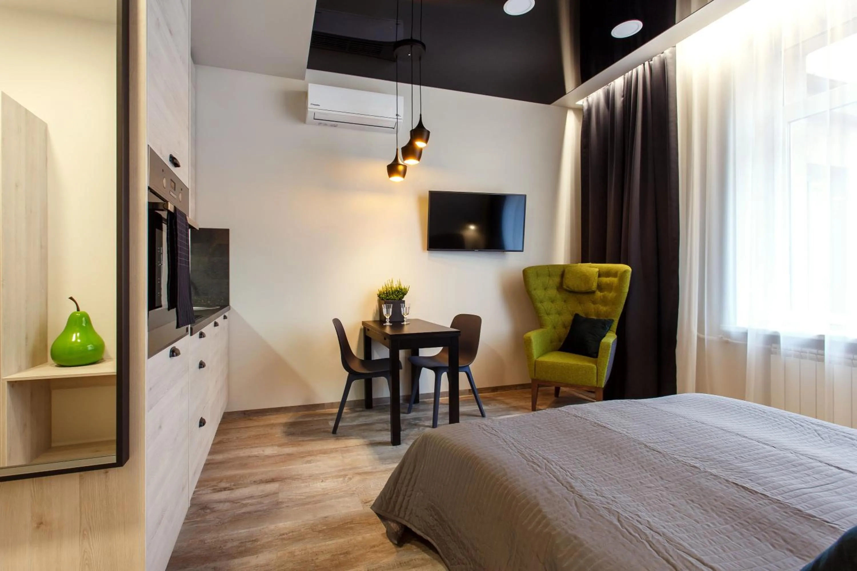 TV and multimedia, Bed in Old Town Trio Apartments