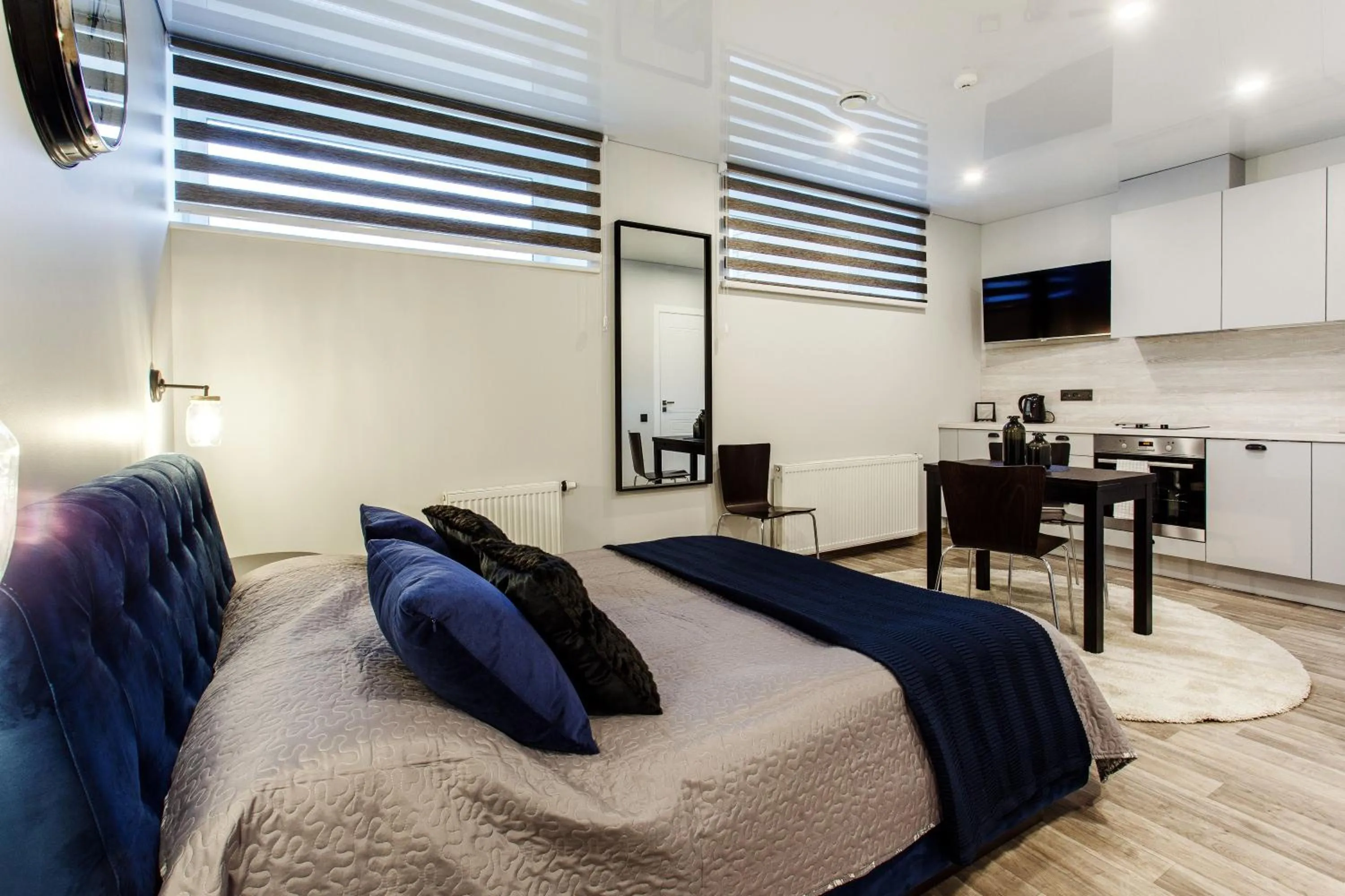 Photo of the whole room in Old Town Trio Apartments