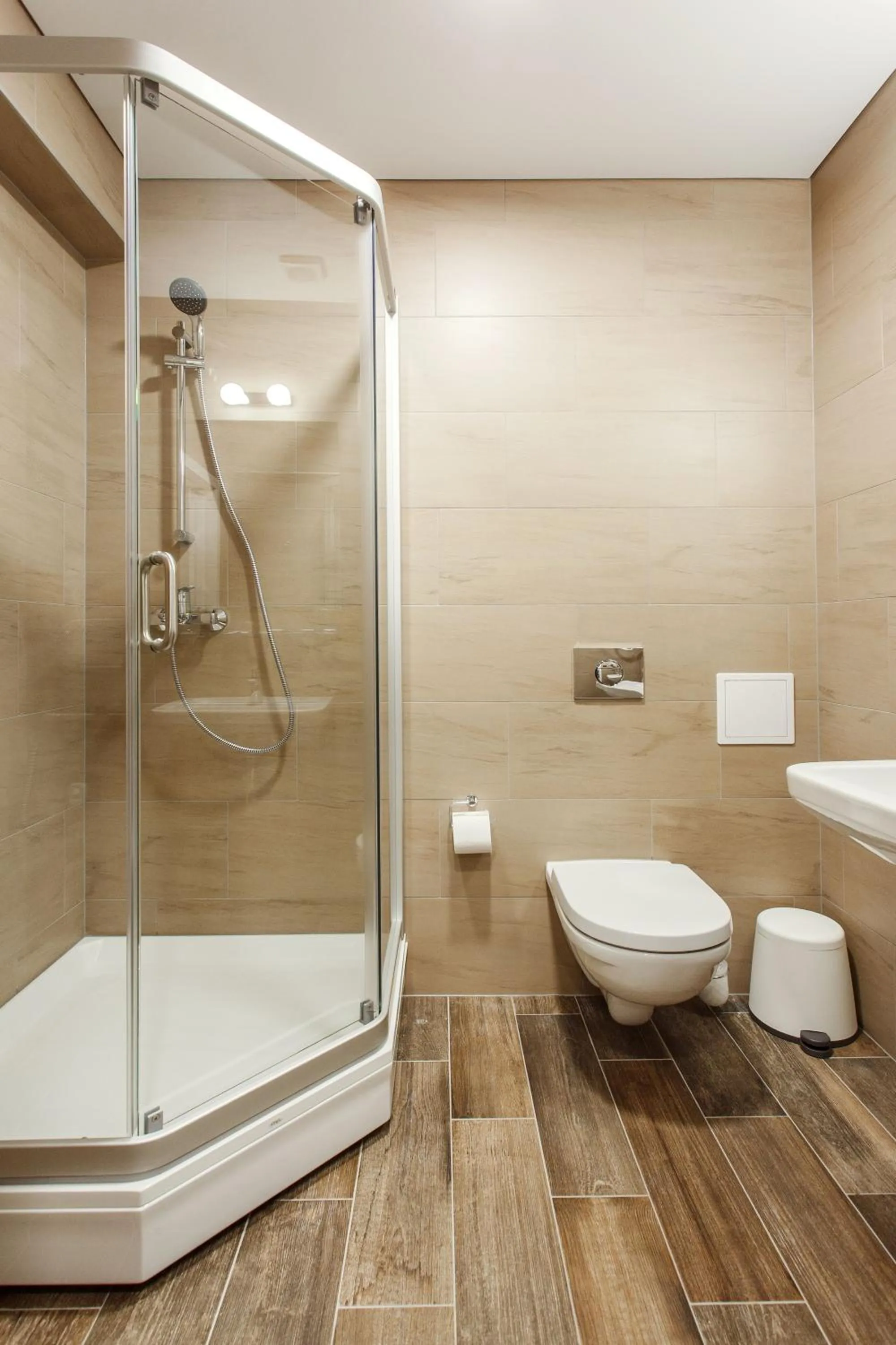 Toilet in Old Town Trio Apartments