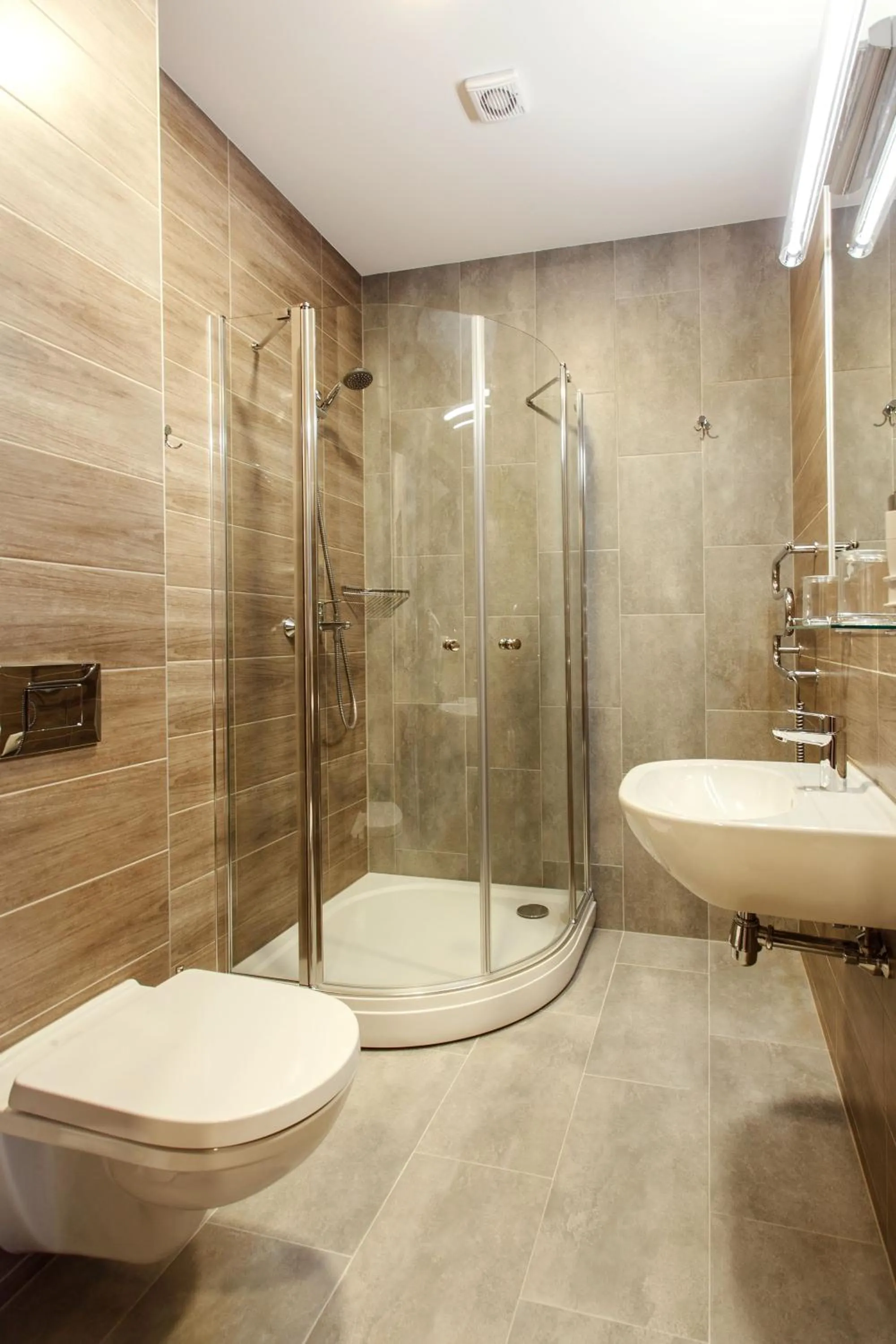 Toilet in Old Town Trio Apartments