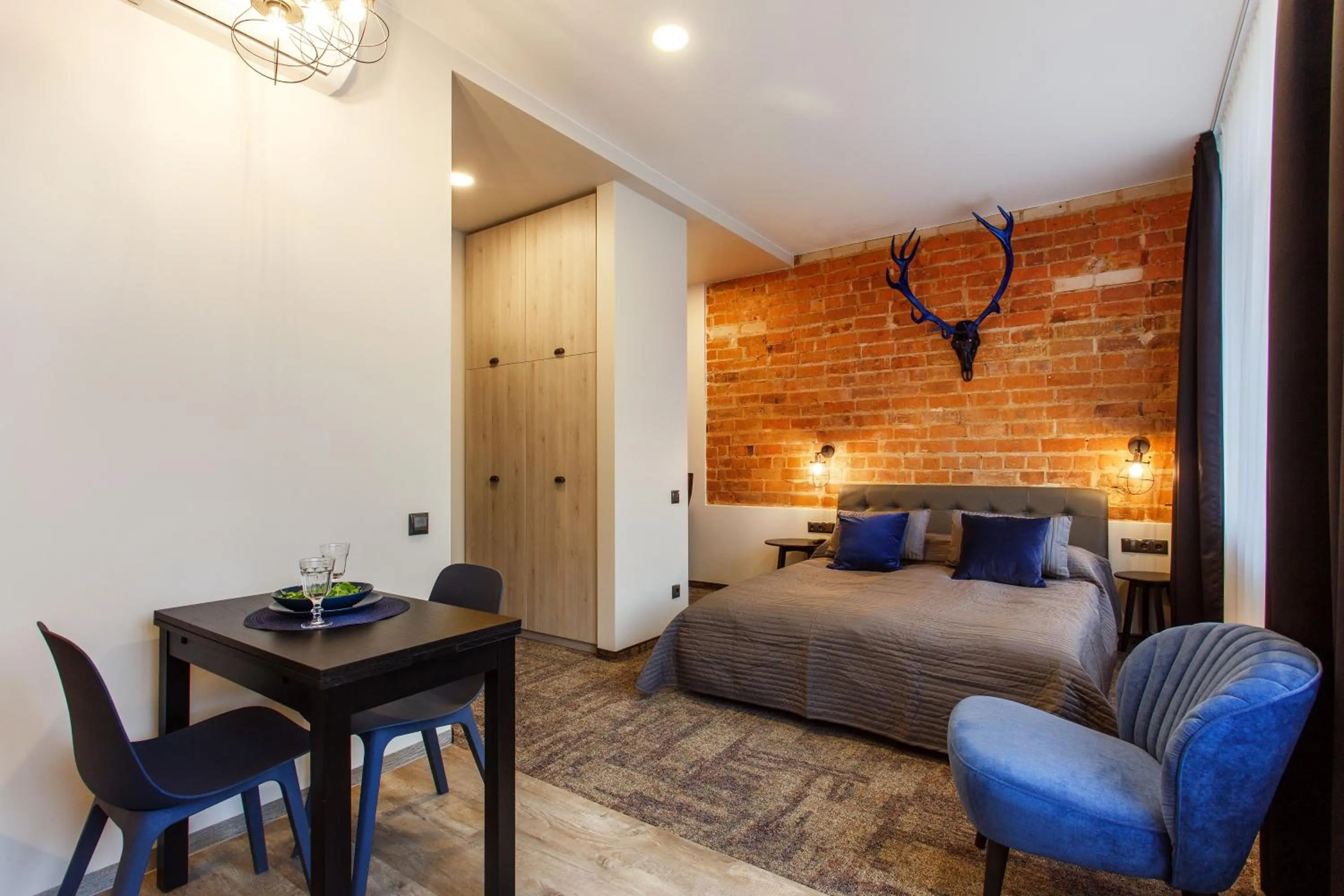 Photo of the whole room, Bed in Old Town Trio Apartments