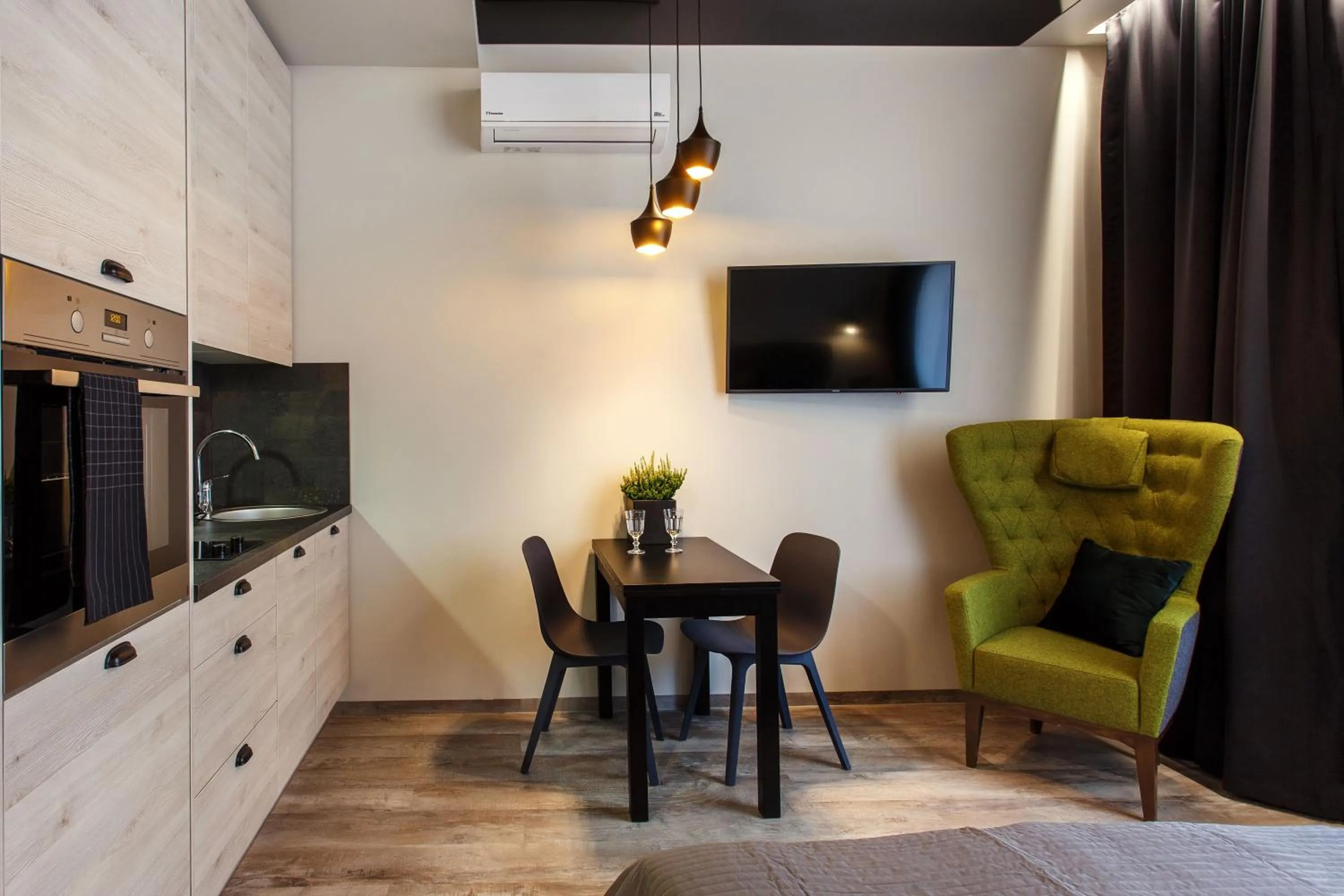 Photo of the whole room in Old Town Trio Apartments