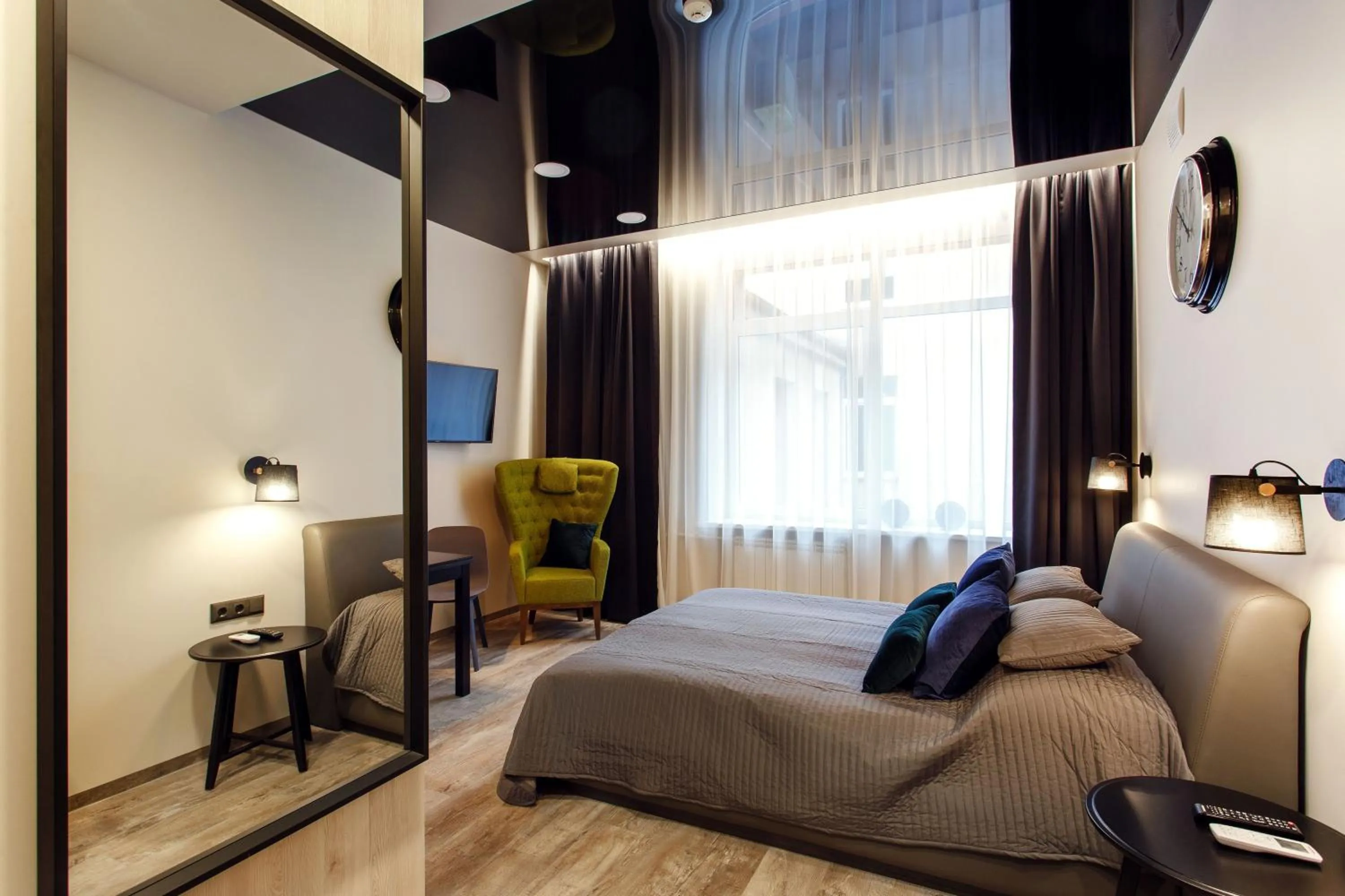 Photo of the whole room, Bed in Old Town Trio Apartments