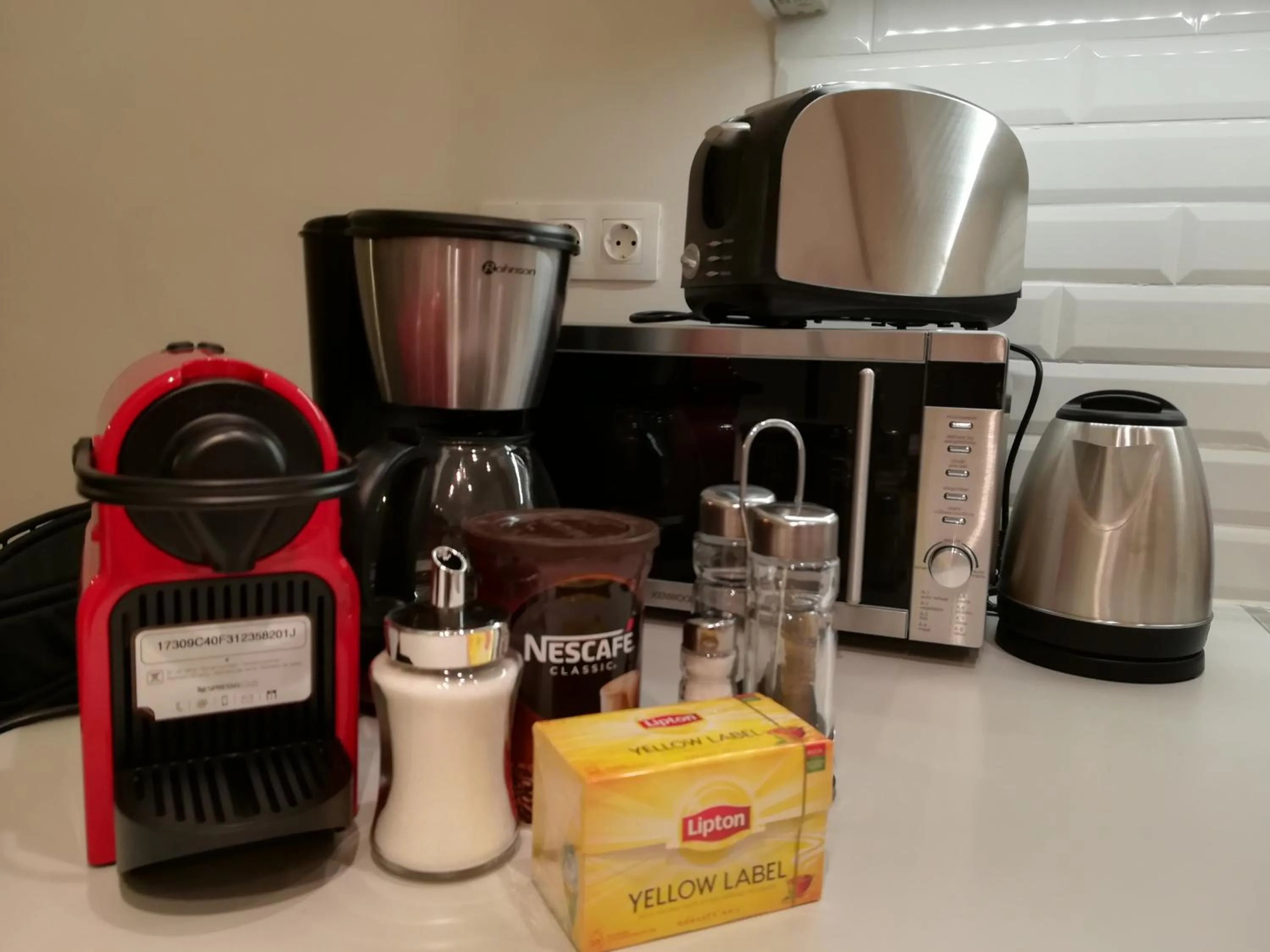 Coffee/tea facilities in Olympus Residence