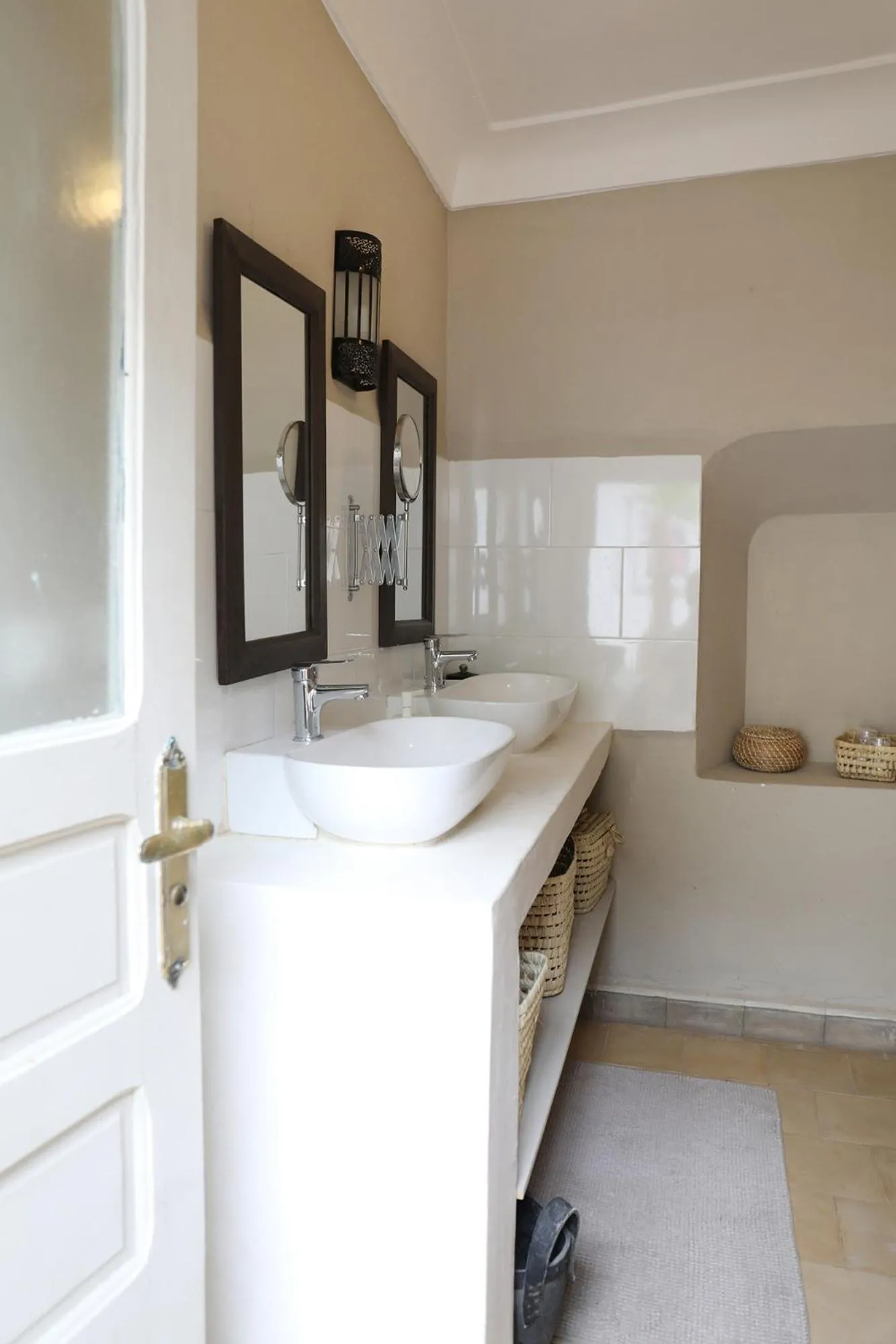 Bathroom in Le Petit Hôtel du Flouka