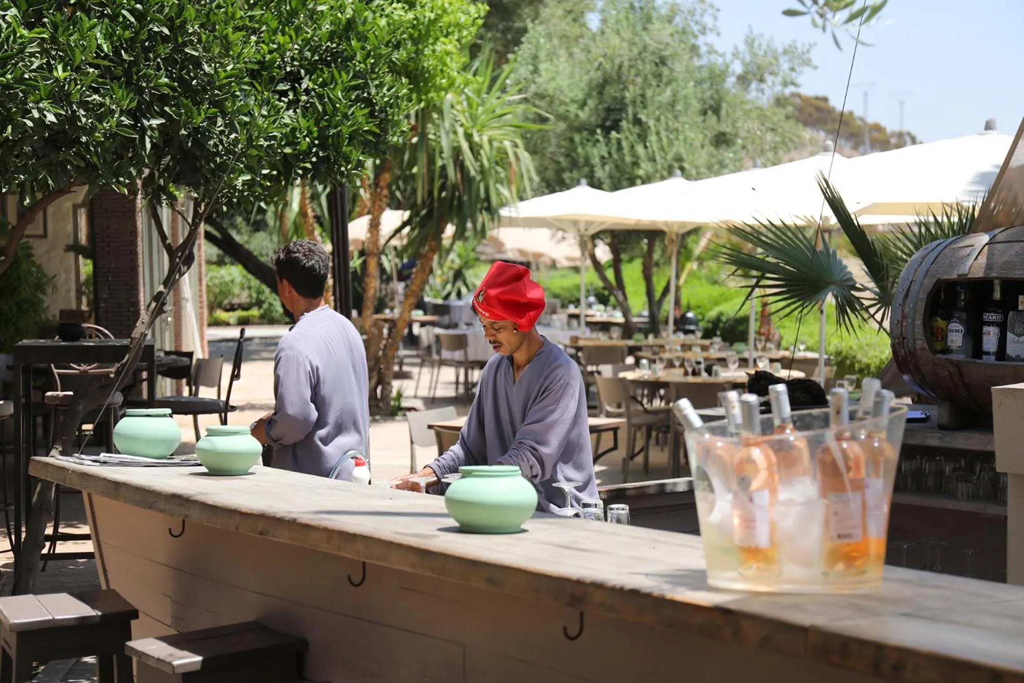 Restaurant/places to eat in Le Petit Hôtel du Flouka