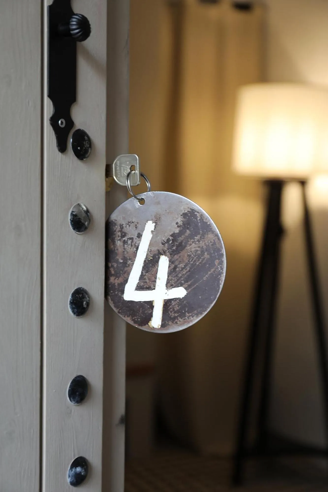 Decorative detail in Le Petit Hôtel du Flouka