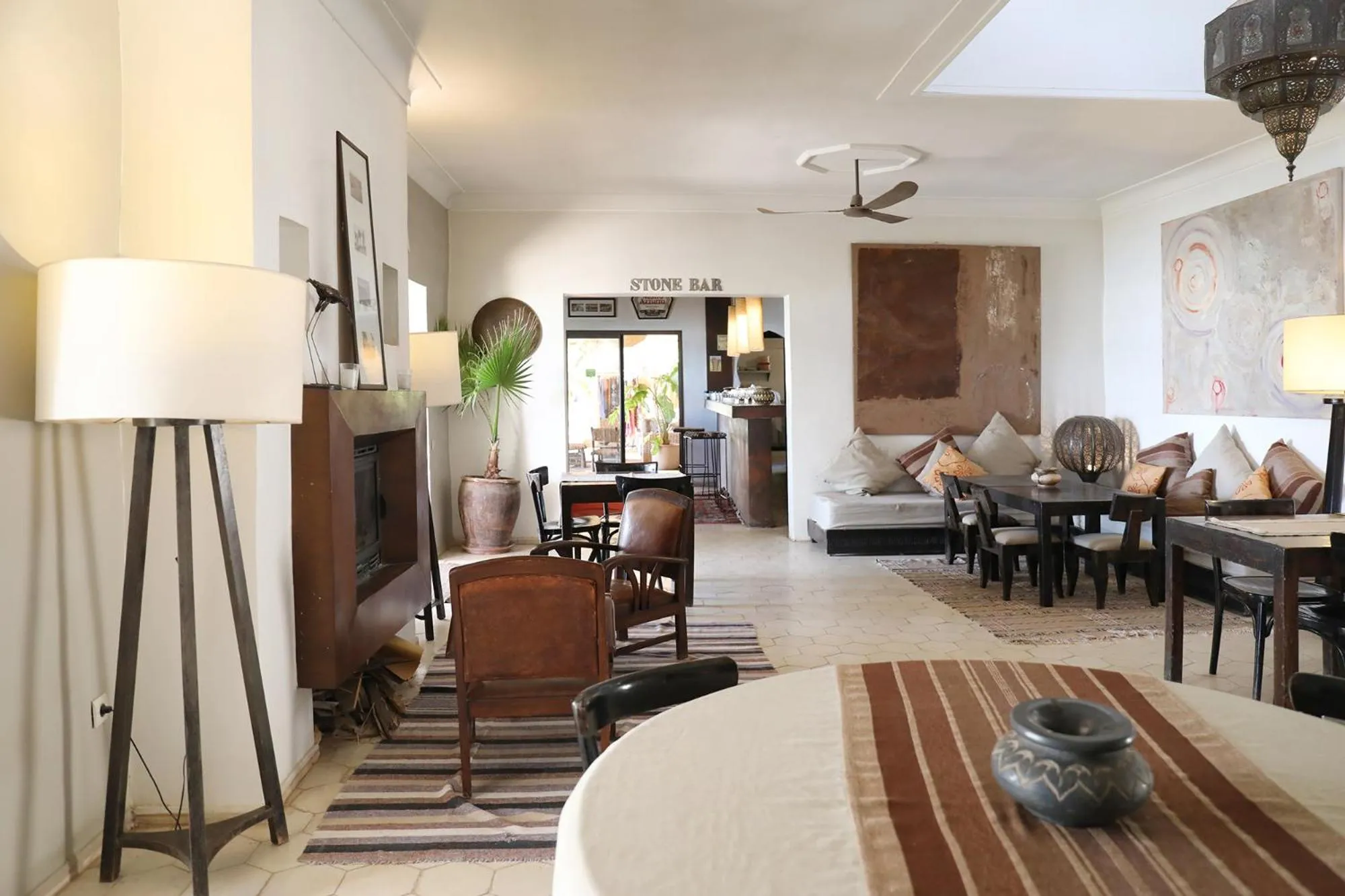 Restaurant/places to eat in Le Petit Hôtel du Flouka