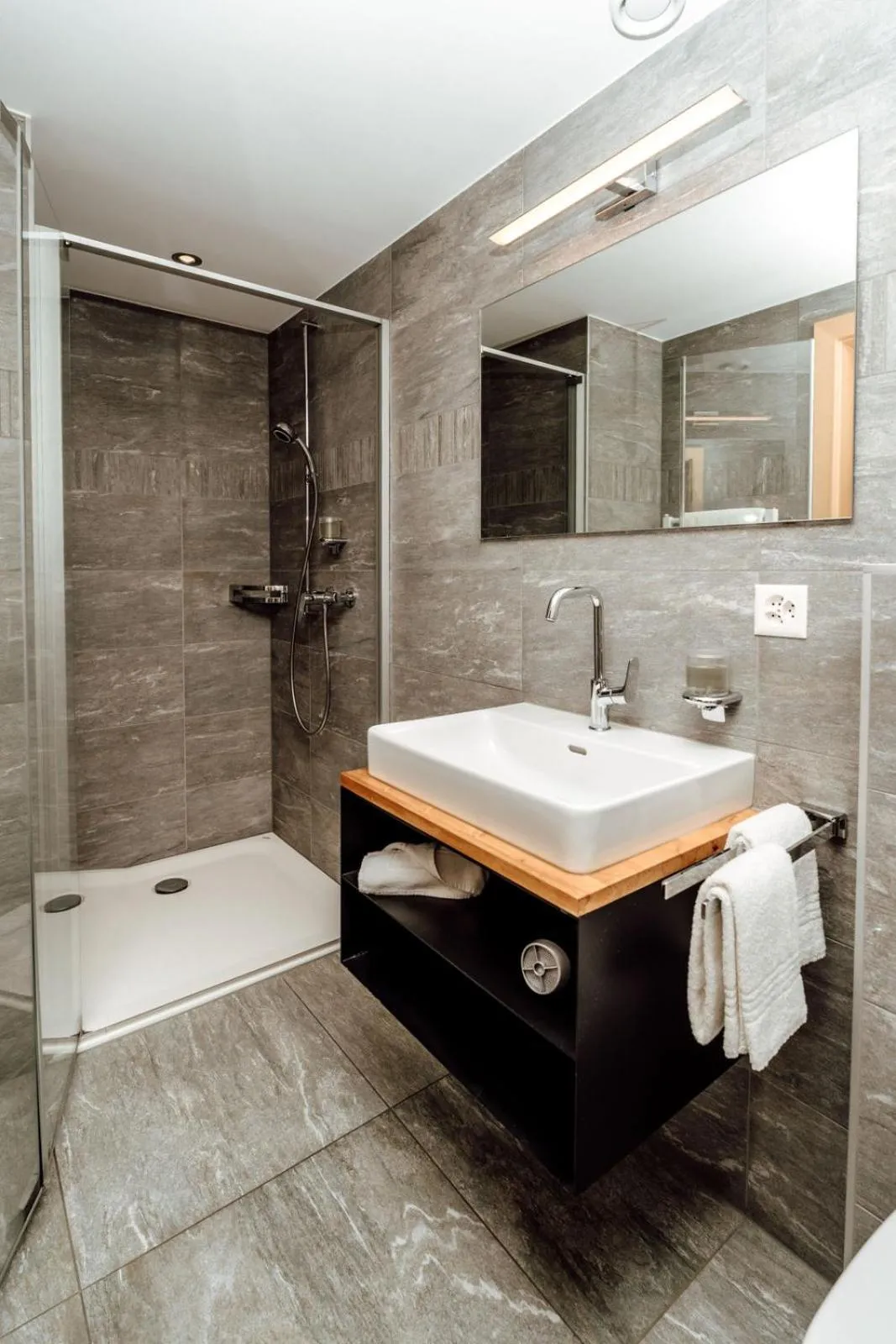 Shower in Hotel Furka