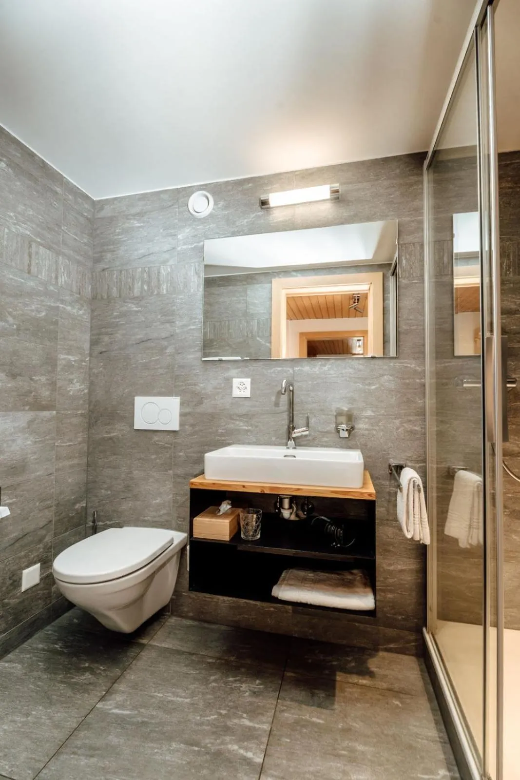 Bathroom in Hotel Furka