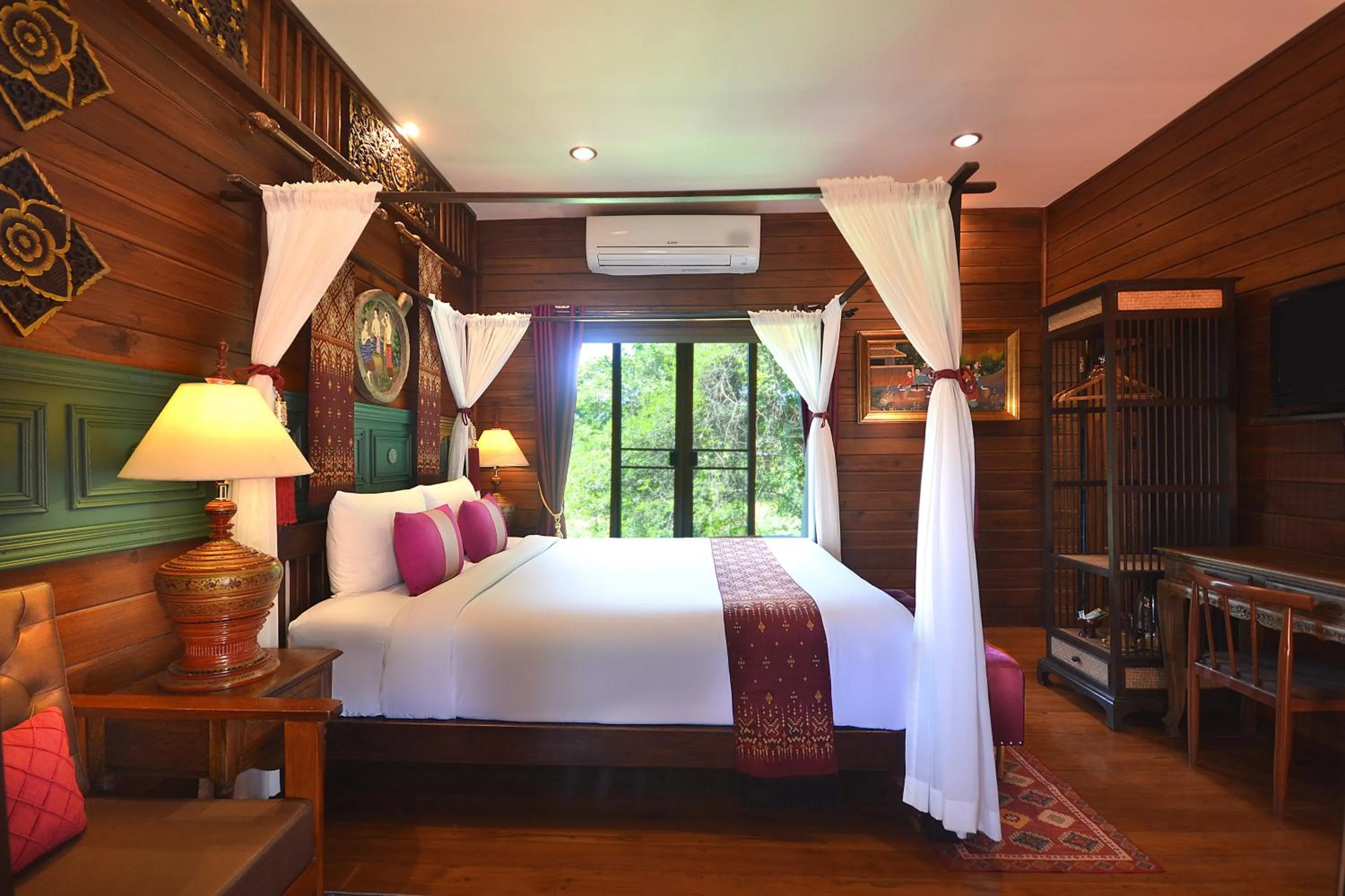 Bed in Thai Thai Sukhothai Resort