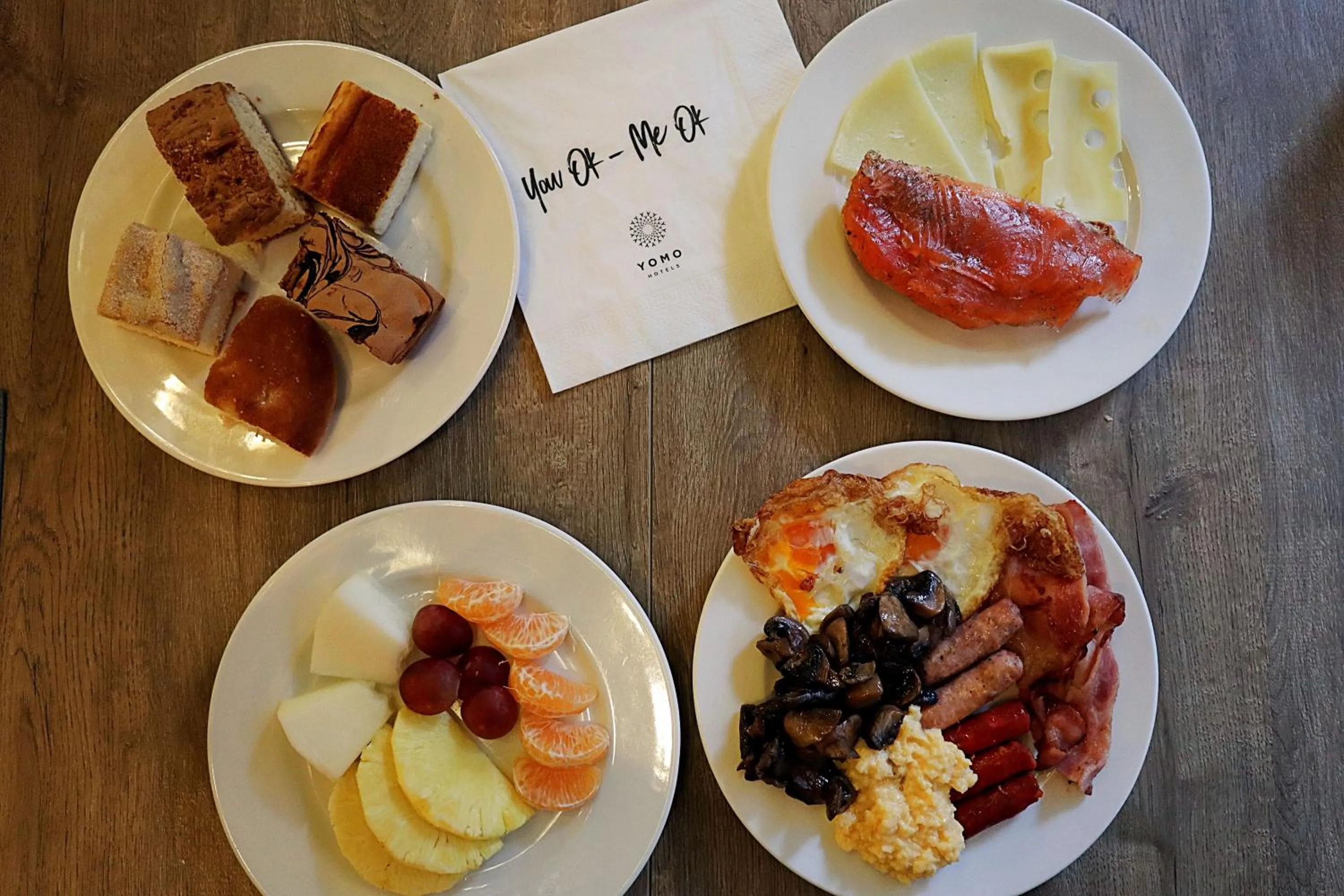 Restaurant/places to eat in Yomo Mola Park