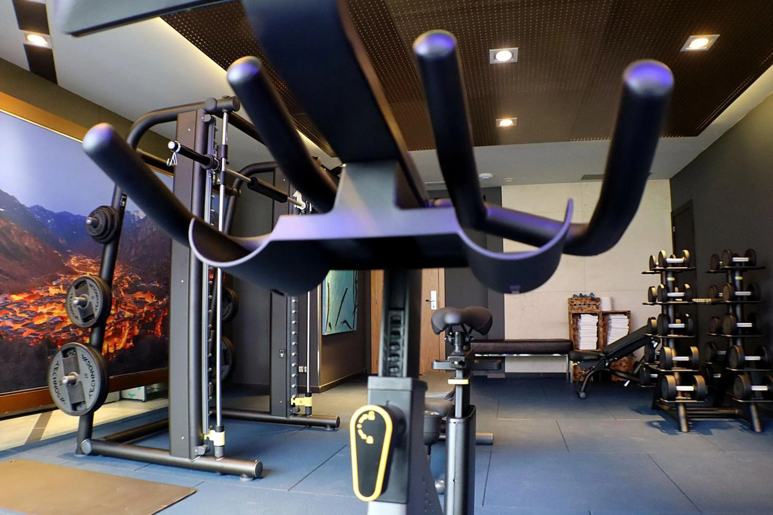 Fitness centre/facilities in Yomo Mola Park