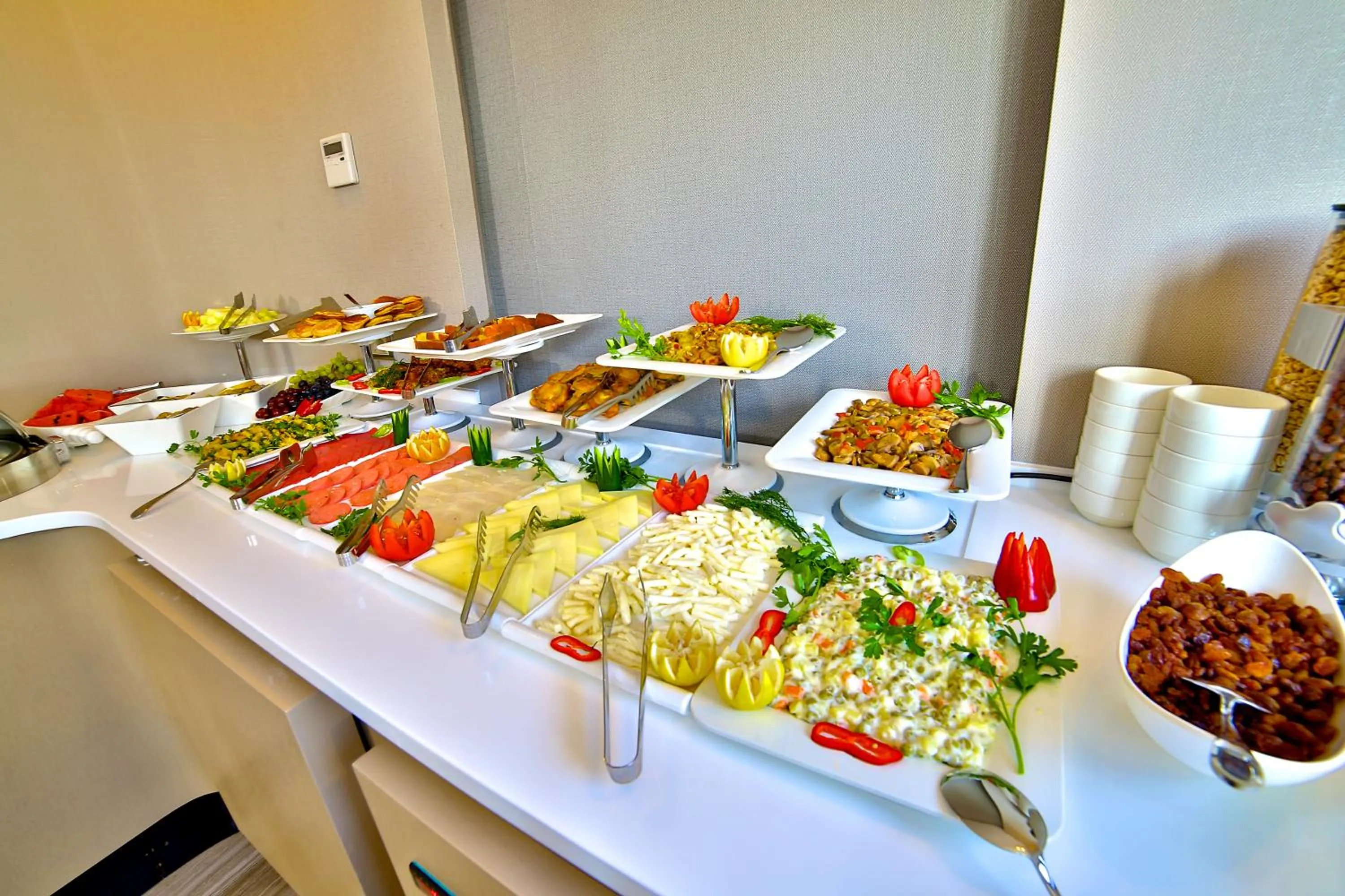 Buffet breakfast in Beethoven Hotel & Suite