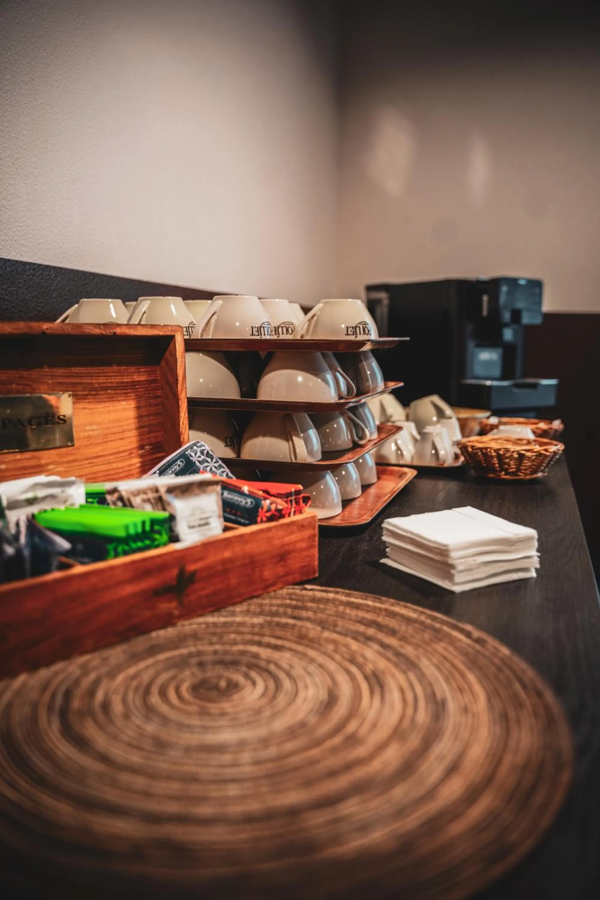 Breakfast in BRIT HOTEL CONFORT ALEXIA - La Souterraine