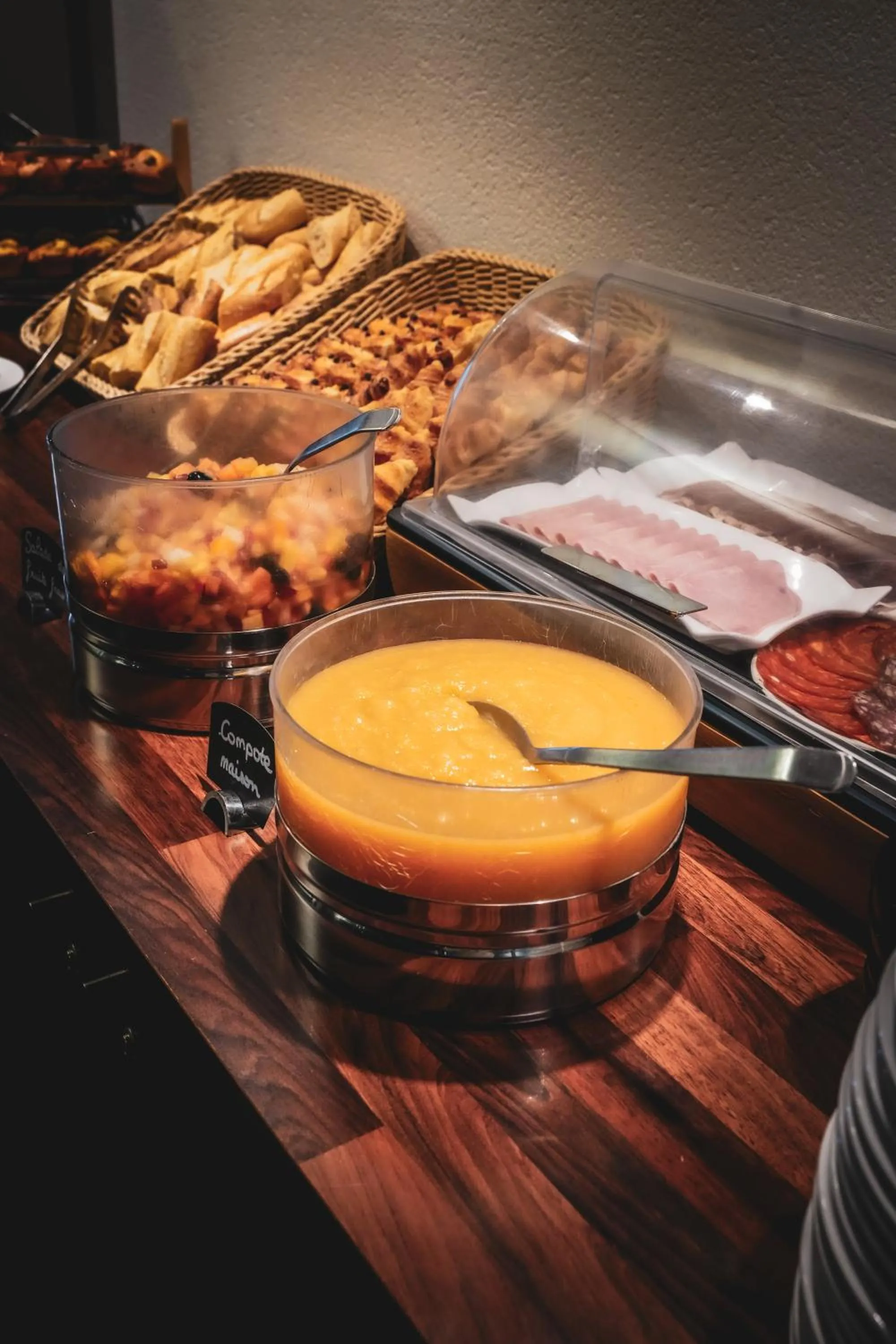 Buffet breakfast in BRIT HOTEL CONFORT ALEXIA - La Souterraine