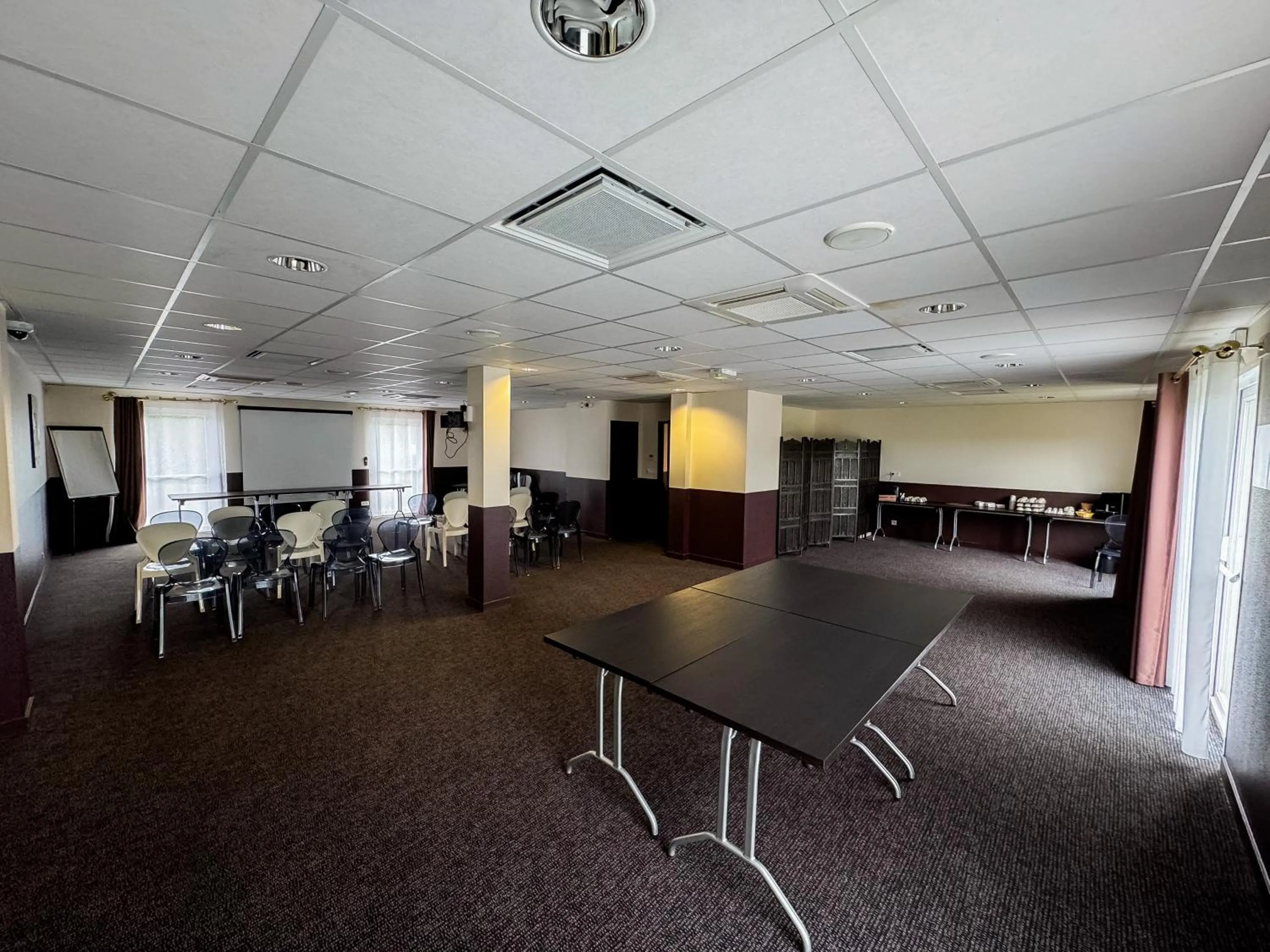 Meeting/conference room in BRIT HOTEL CONFORT ALEXIA - La Souterraine