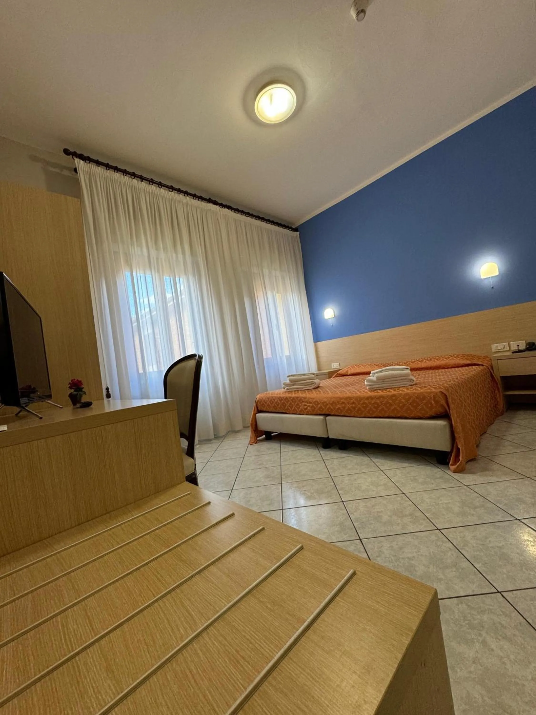 Bedroom, Bed in Albergo La Posta Arezzo