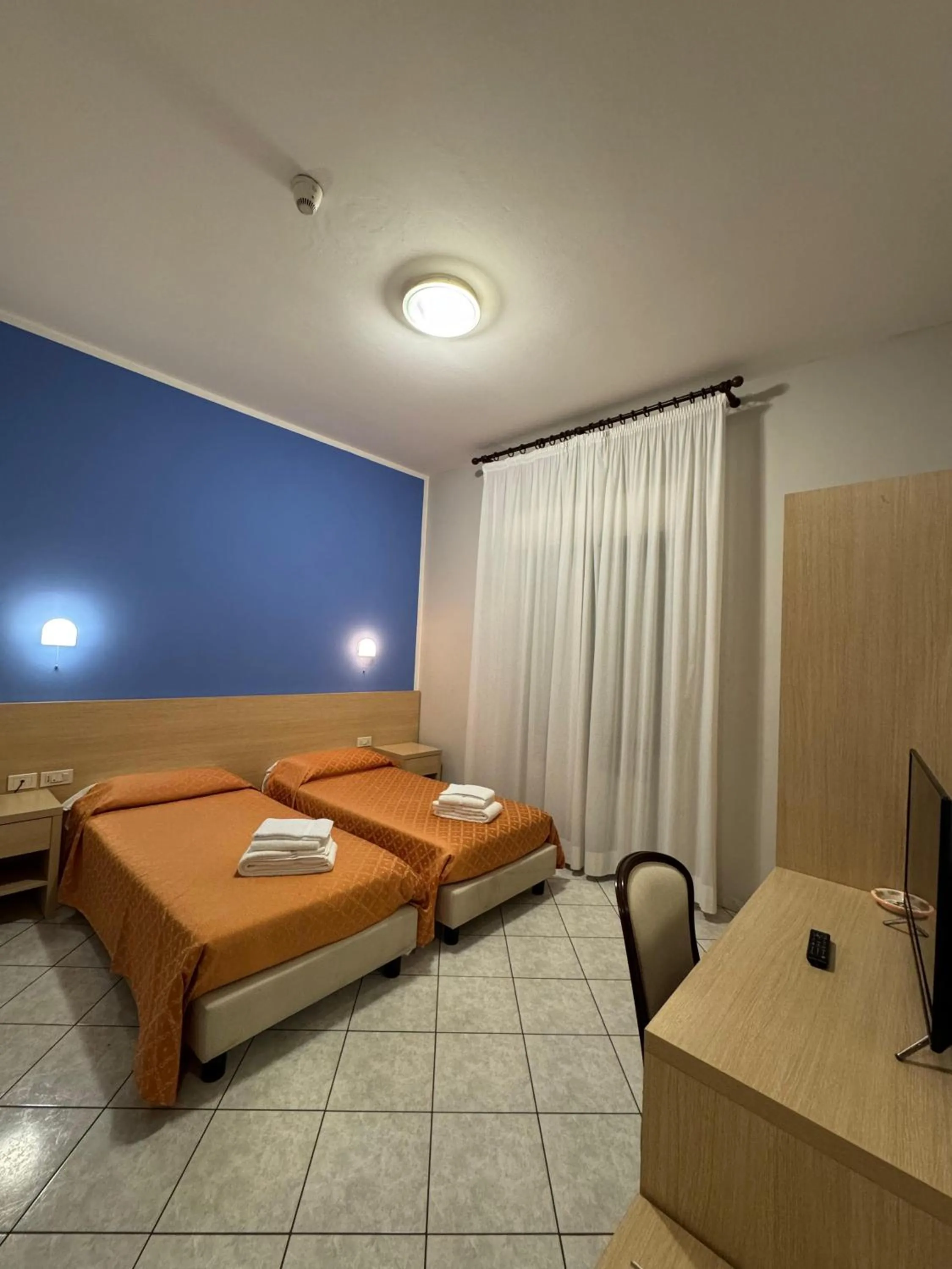 Bedroom, Bed in Albergo La Posta Arezzo