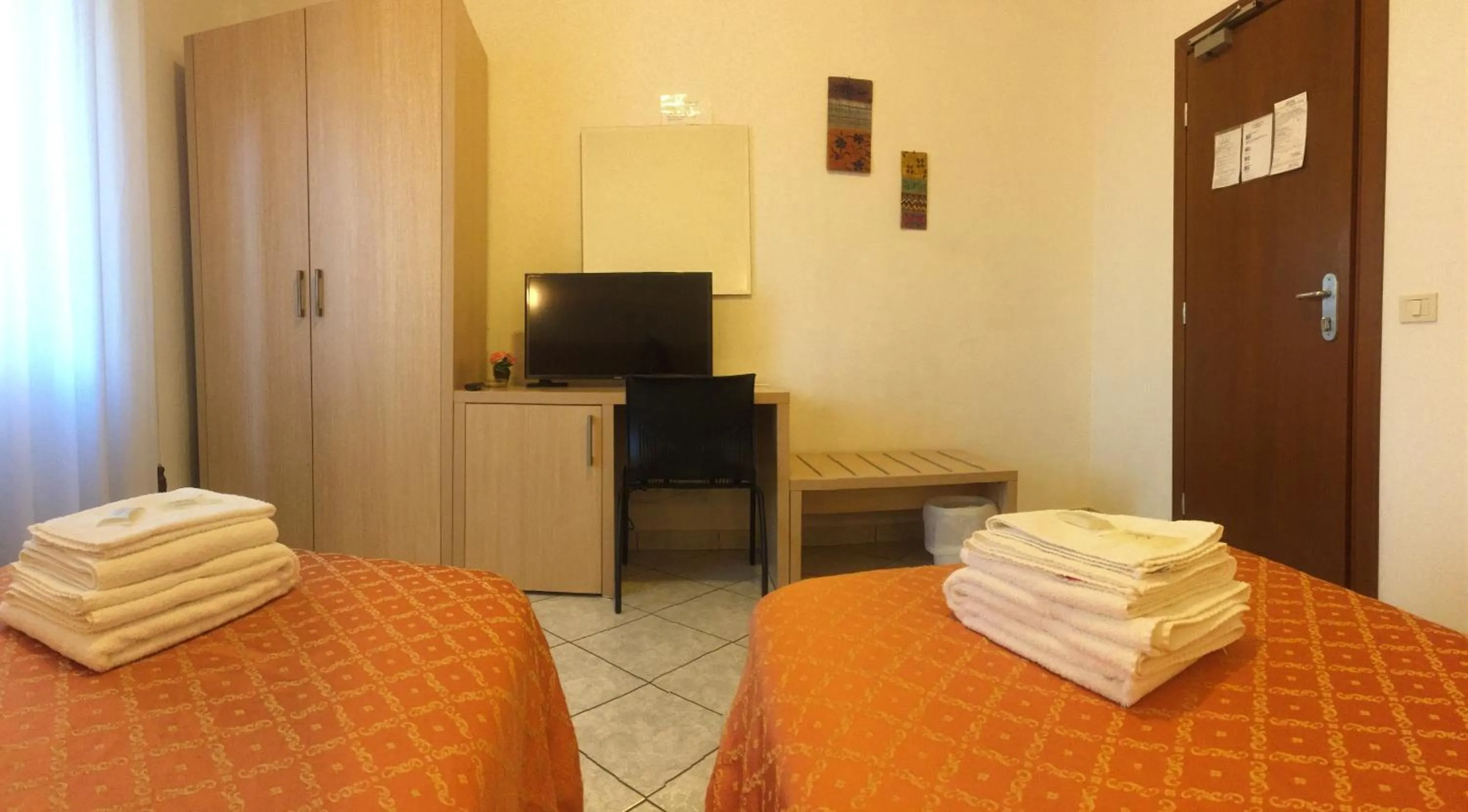 Bedroom, Bed in Albergo La Posta Arezzo