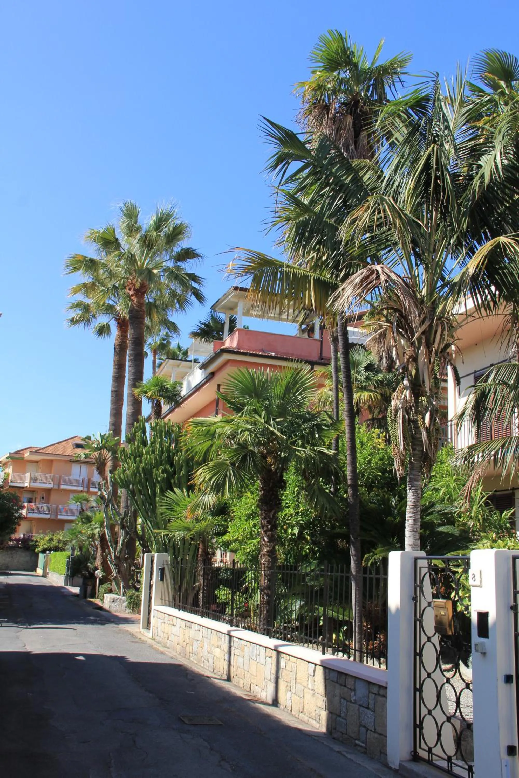 Property building in B&B Villa Mirella